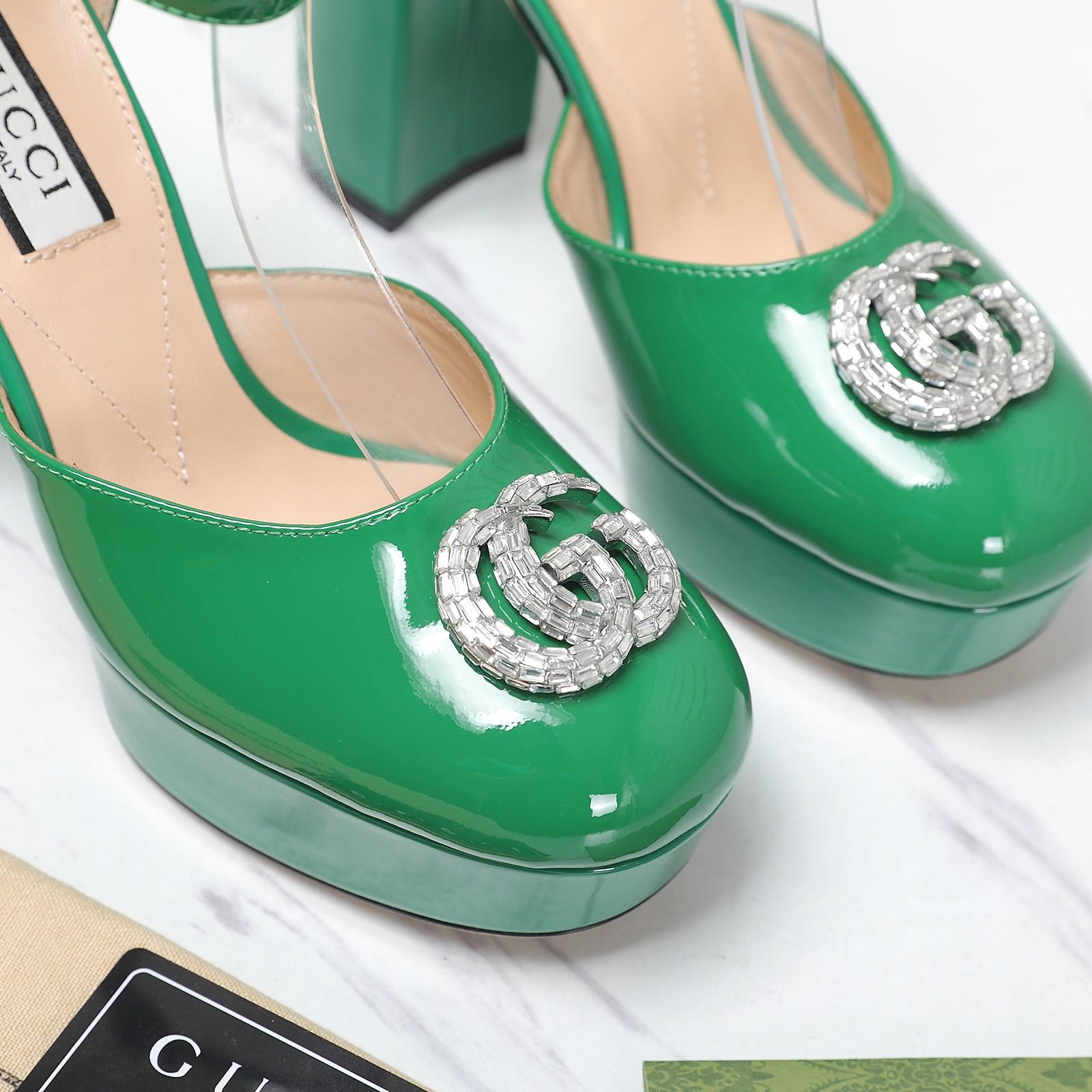 Gucci Women's Platform Pump With Double G - DopestKickz