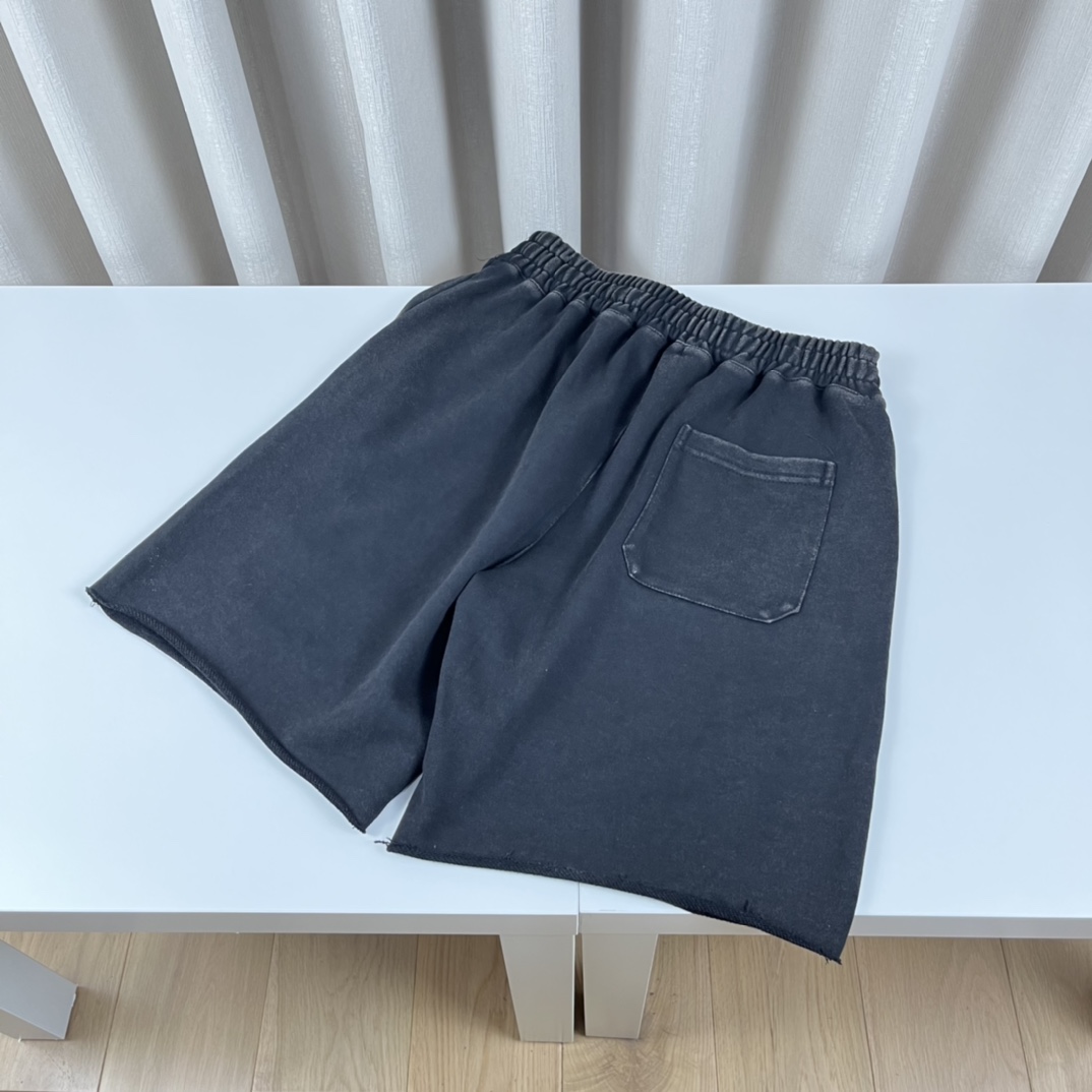 Vertabrae Sweatshorts - DopestKickz