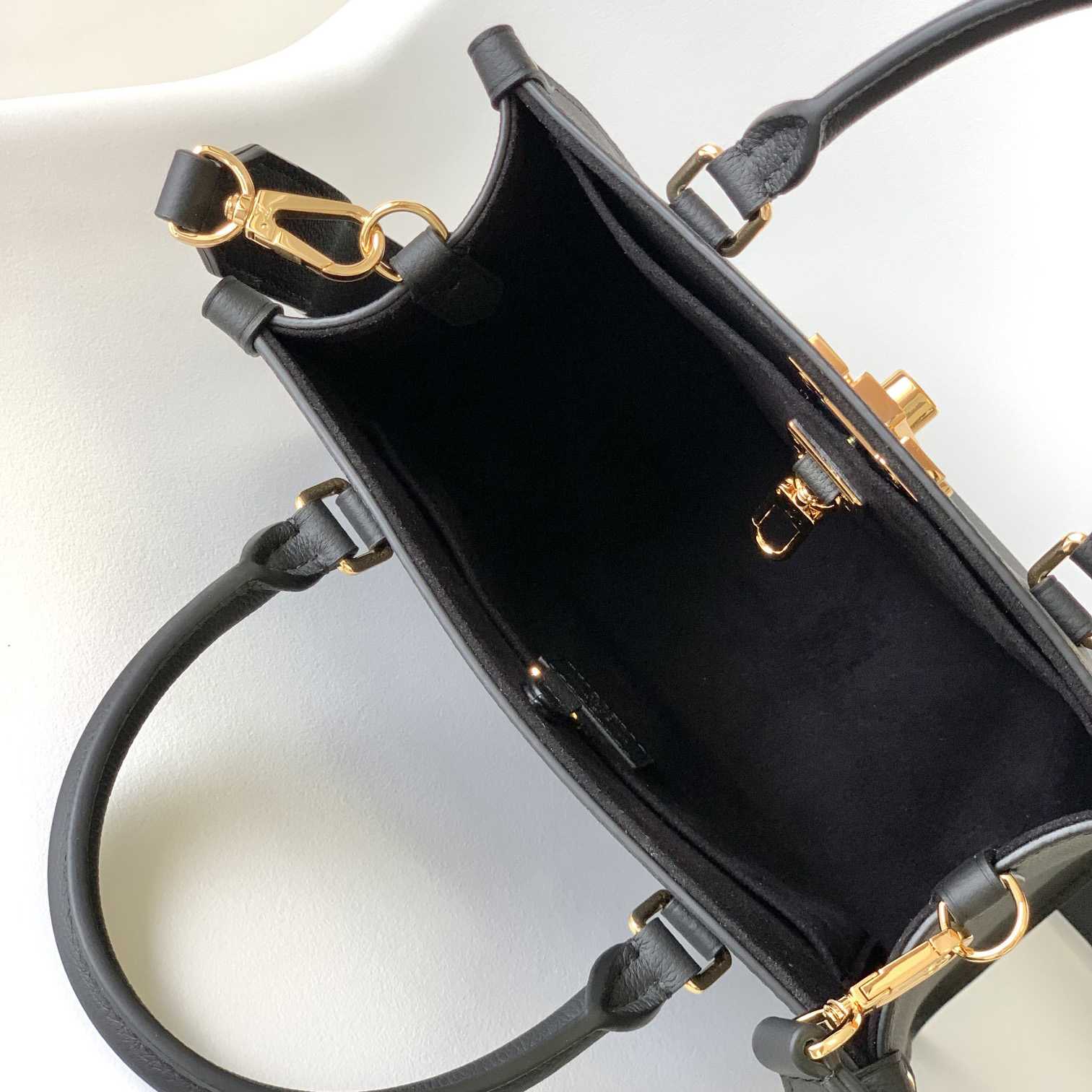 Louis Vuitton Lock & Go Handbag    M22311 - DopestKickz