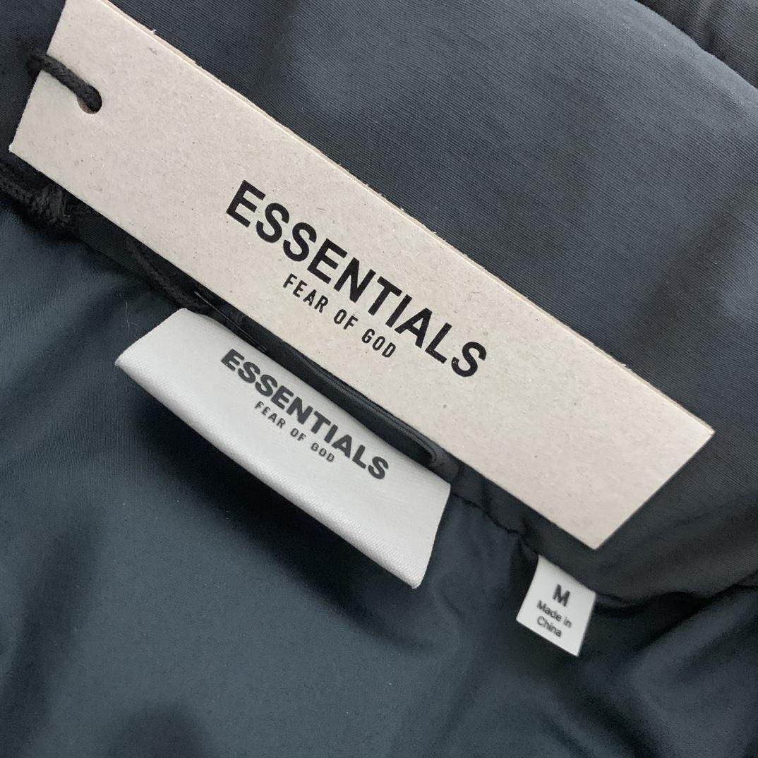 Fear Of God Essential Puffer Jacket - DopestKickz