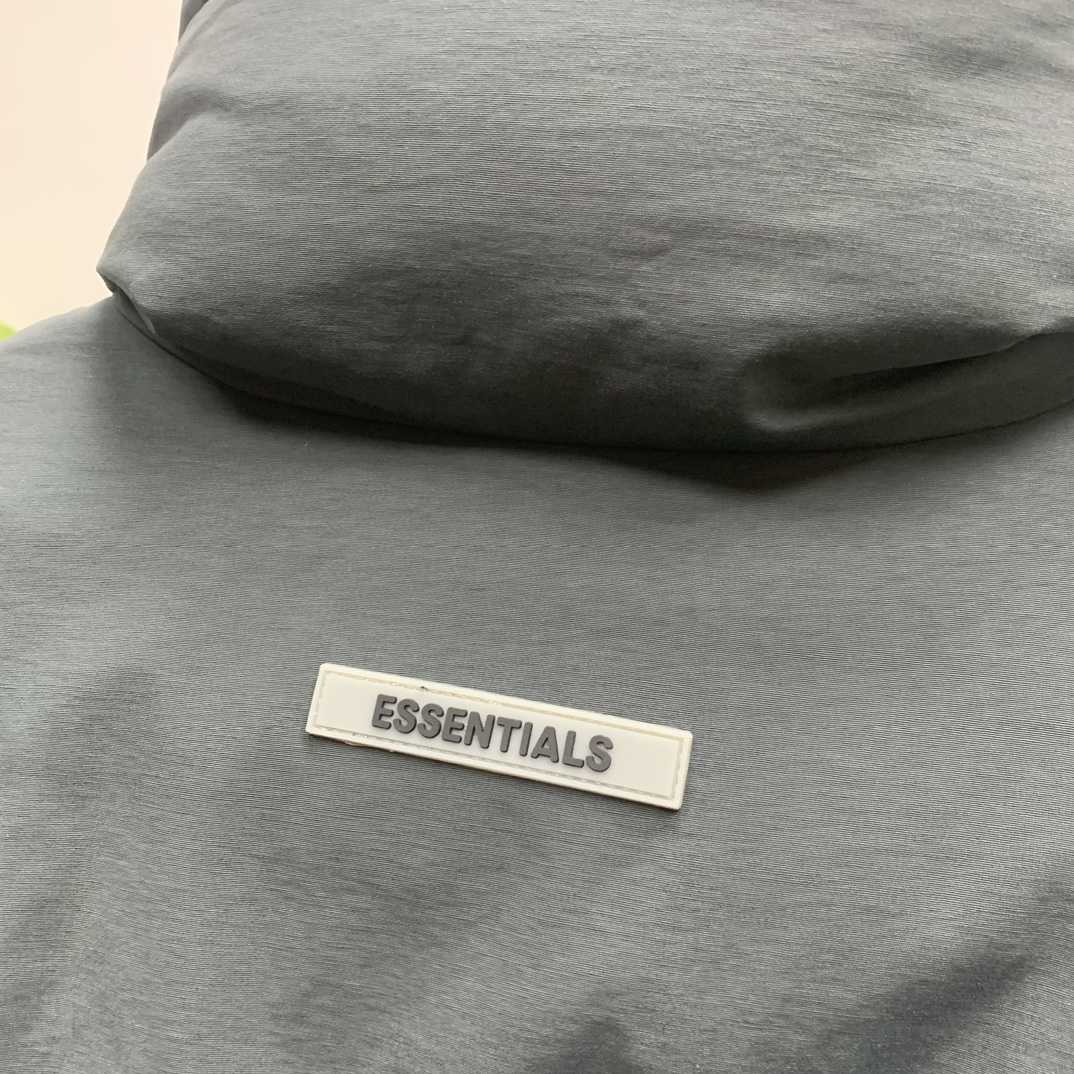 Fear Of God Essential Puffer Jacket - DopestKickz