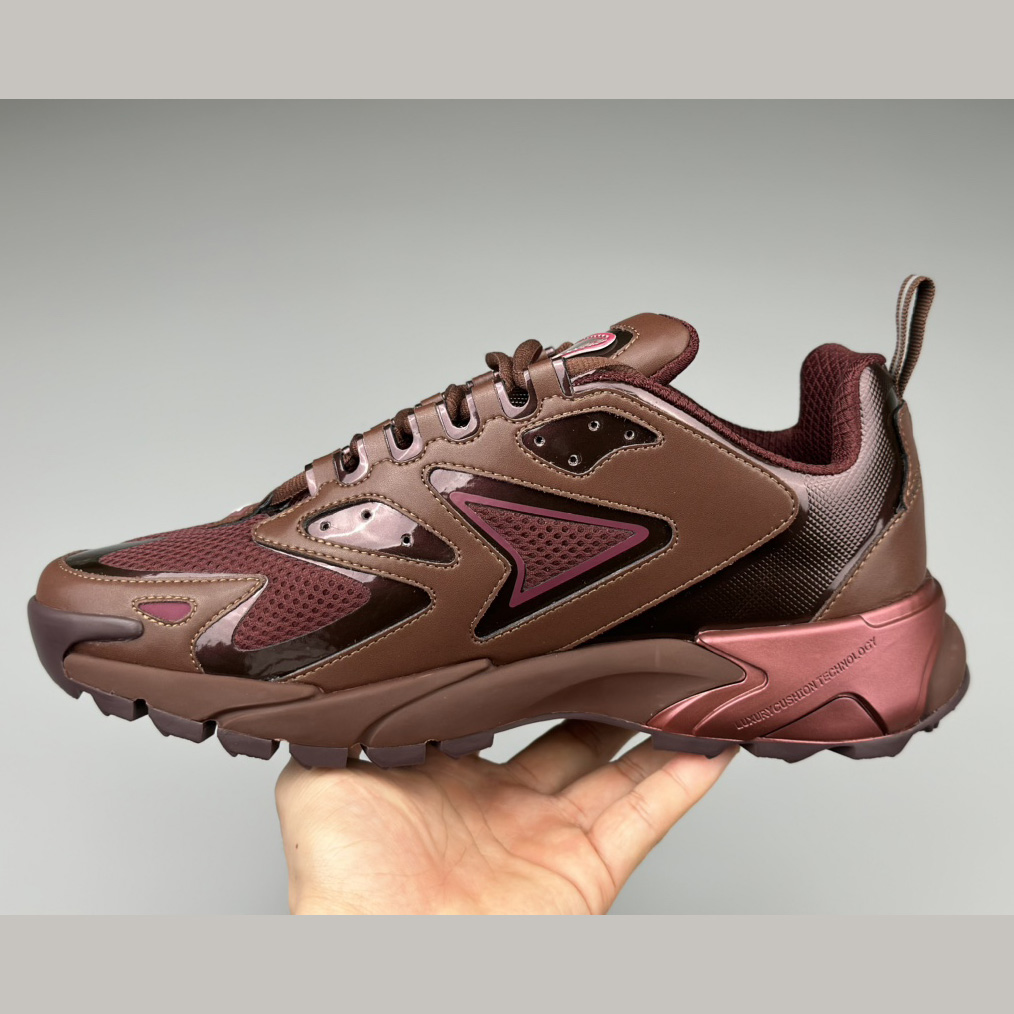 Louis Vuitton LV Runner Tatic Sneake  (Upon UK Size) - DopestKickz