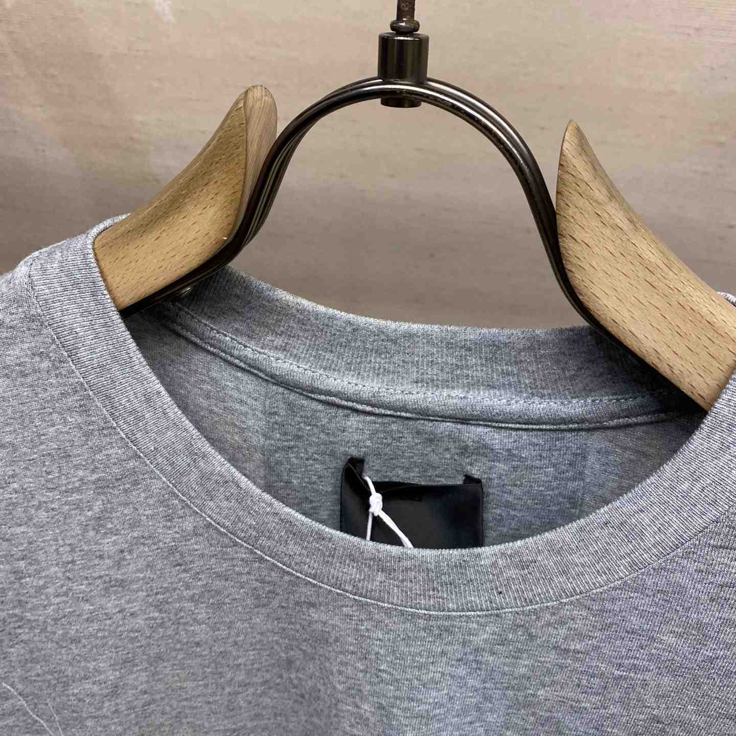Givenchy Boxy Fit T-shirt In Cotton With Reflective Artwork - DopestKickz
