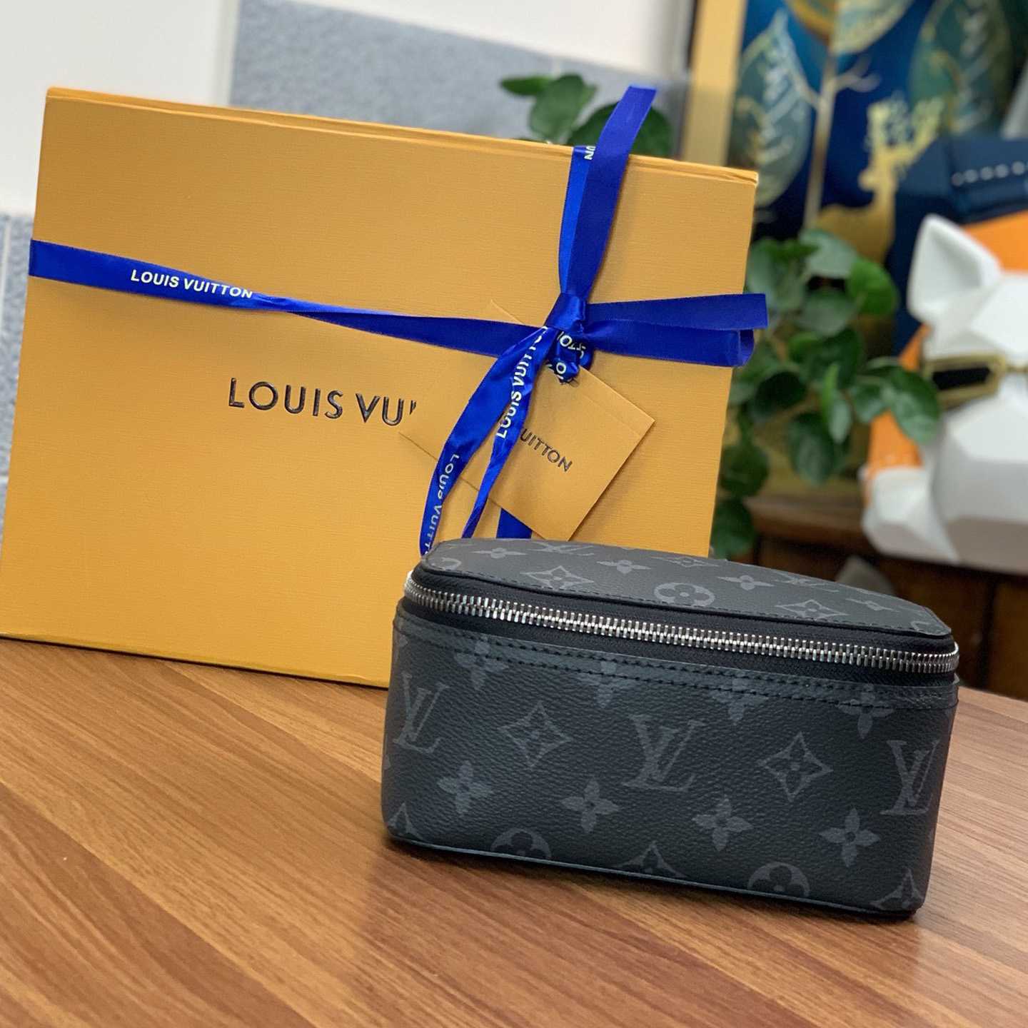 Louis Vuitton Packing Cube PM    - DopestKickz