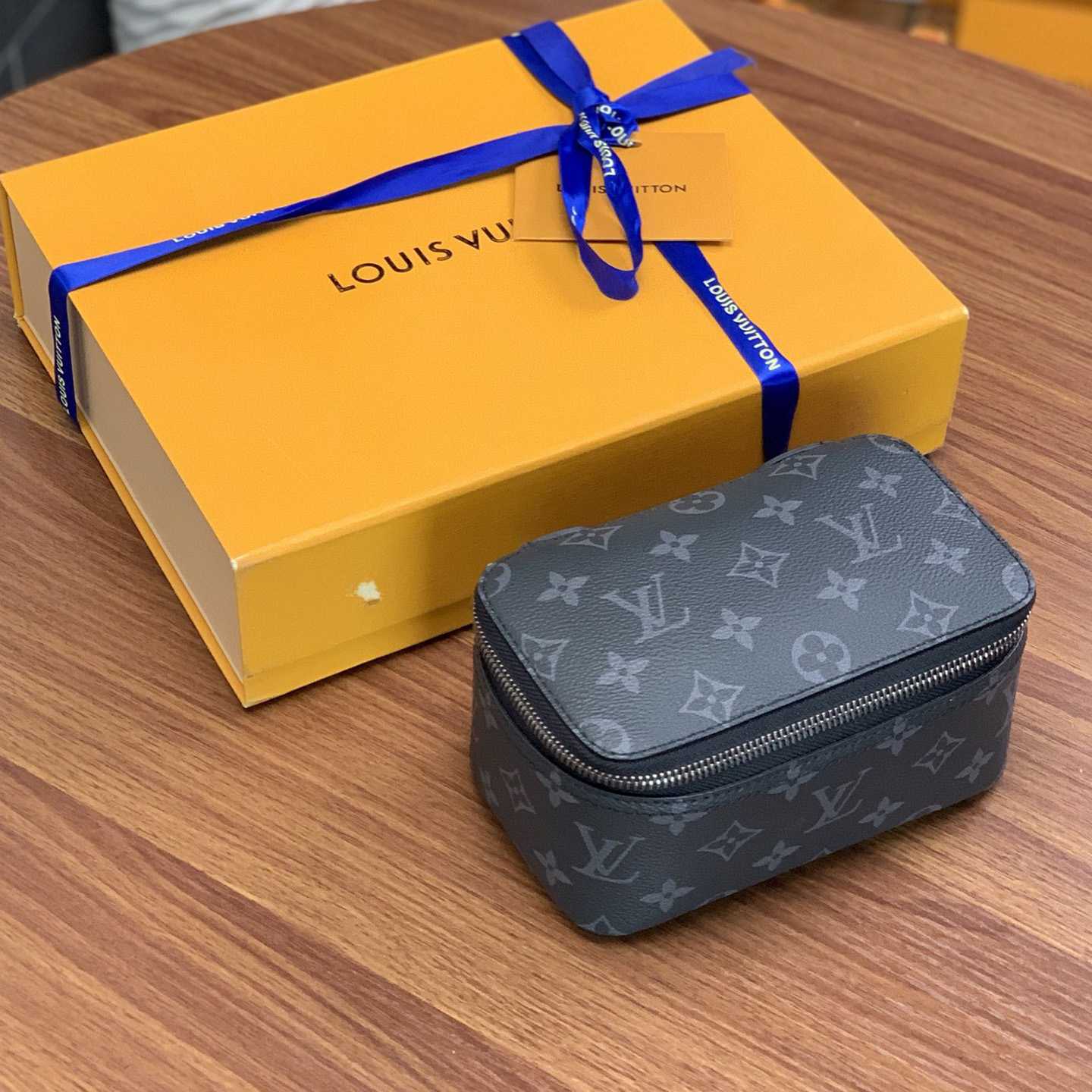 Louis Vuitton Packing Cube PM    - DopestKickz