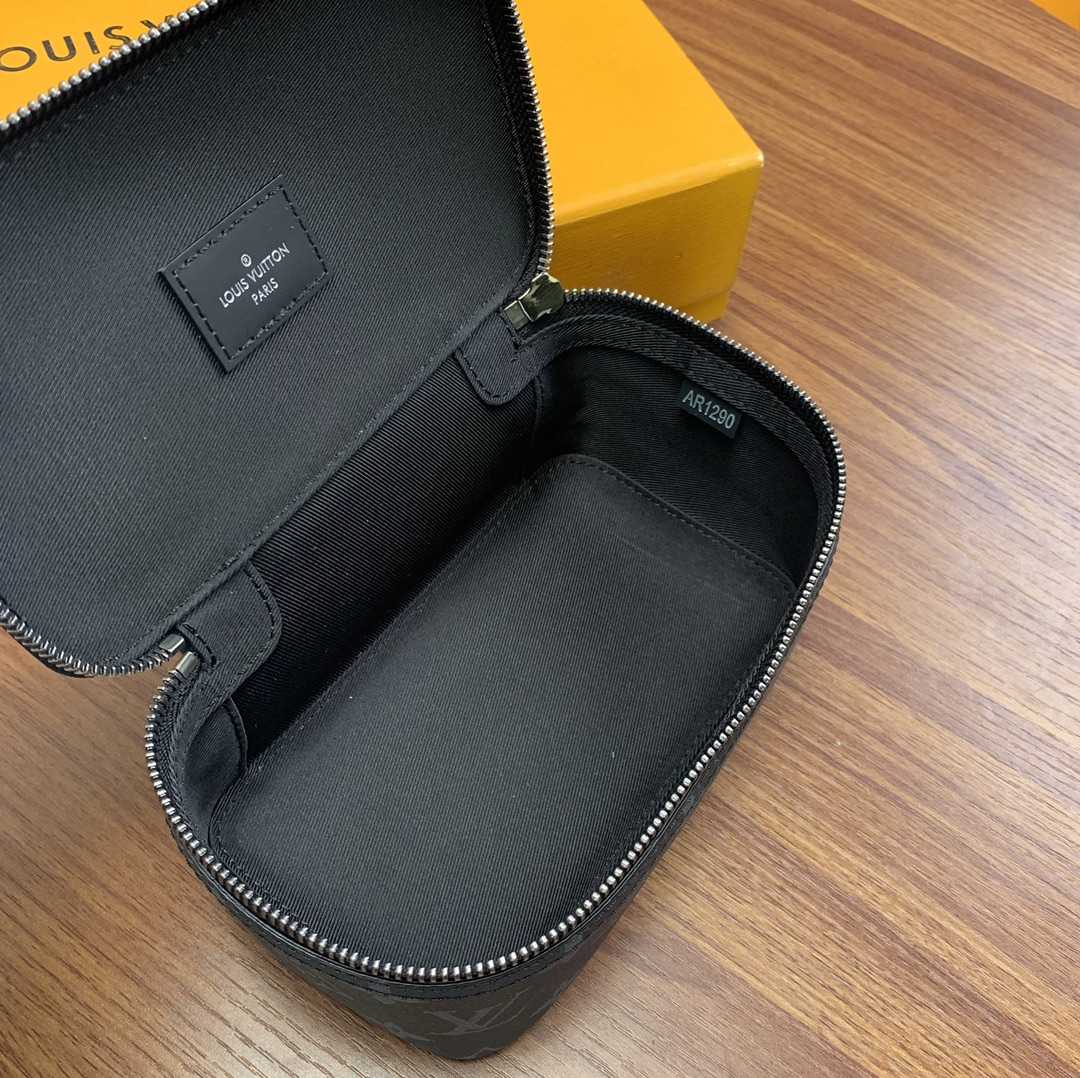 Louis Vuitton Packing Cube PM    - DopestKickz