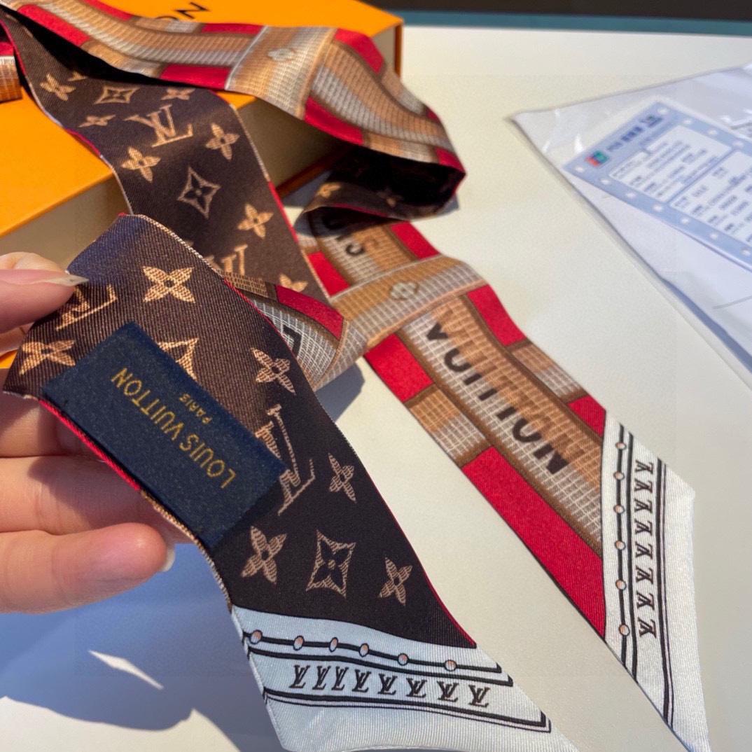 Louis Vuitton LV Details BB Bandeau   M78147 - DopestKickz