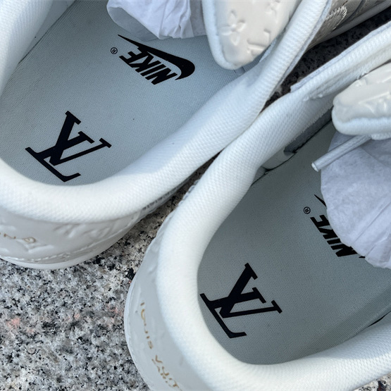 Louis Vuitton X Air Jordan 1 Low Sneaker      1A9V87 - DopestKickz