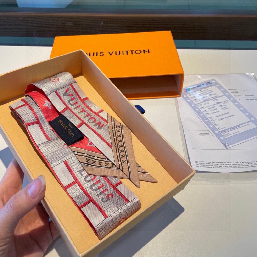 Louis Vuitton LV Details BB Bandeau   M78149 - DopestKickz