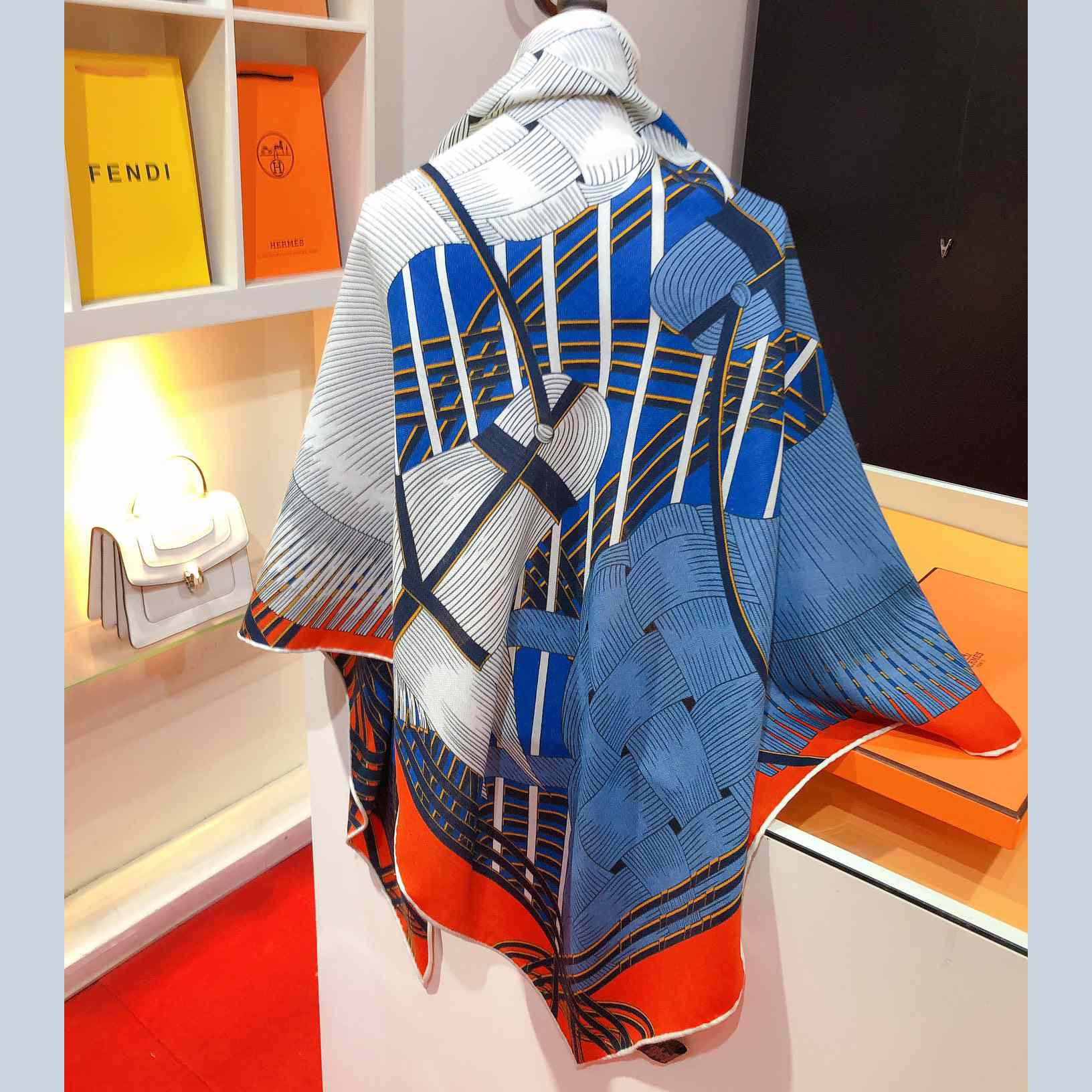 Hermes Masan & Masan Giant Triangle - DopestKickz