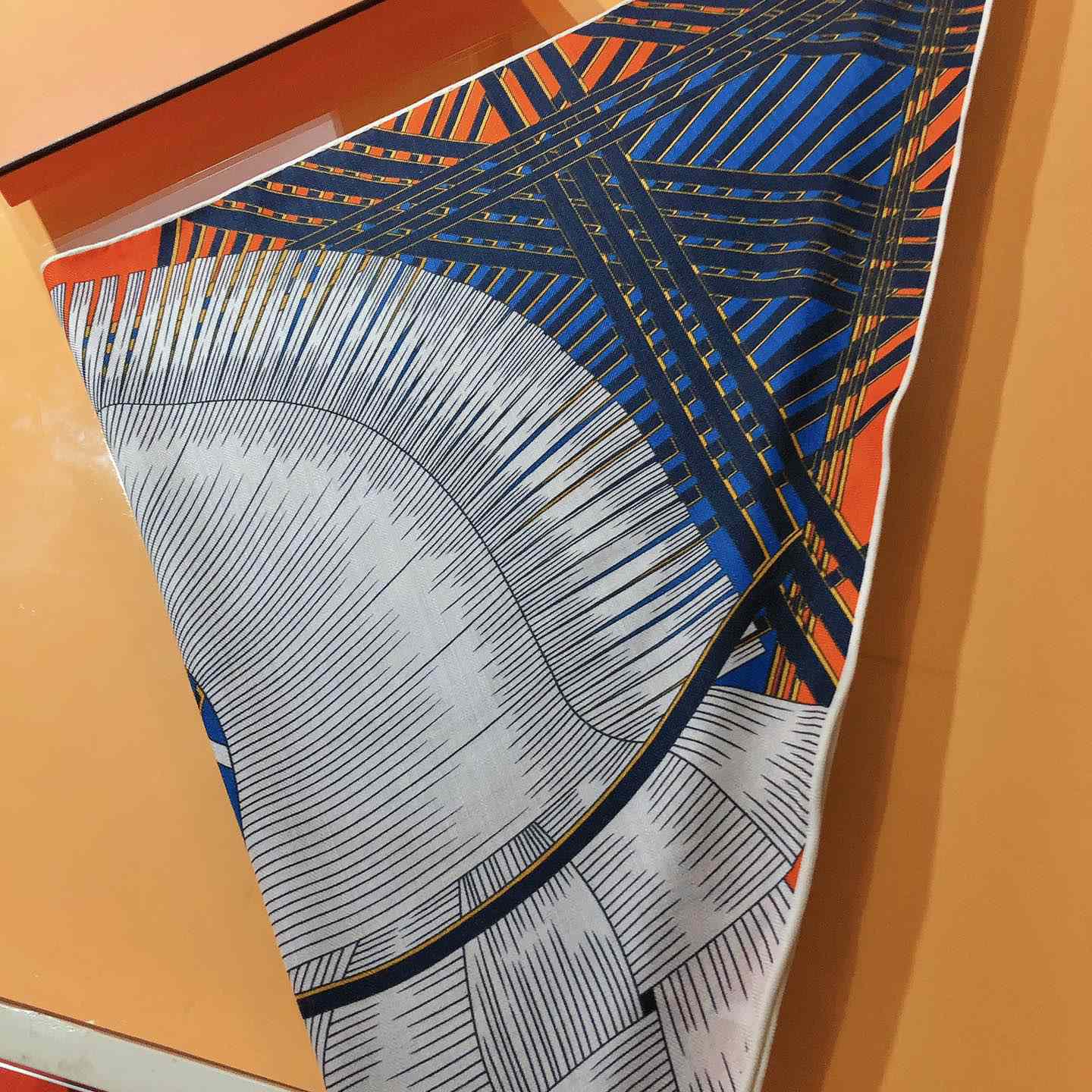 Hermes Masan & Masan Giant Triangle - DopestKickz
