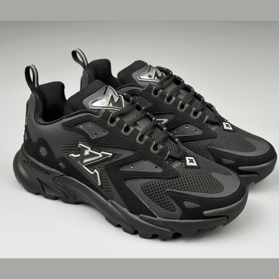 Louis Vuitton Runner Tatic Sneaker(Upon UK Size)    1A9UNT - DopestKickz