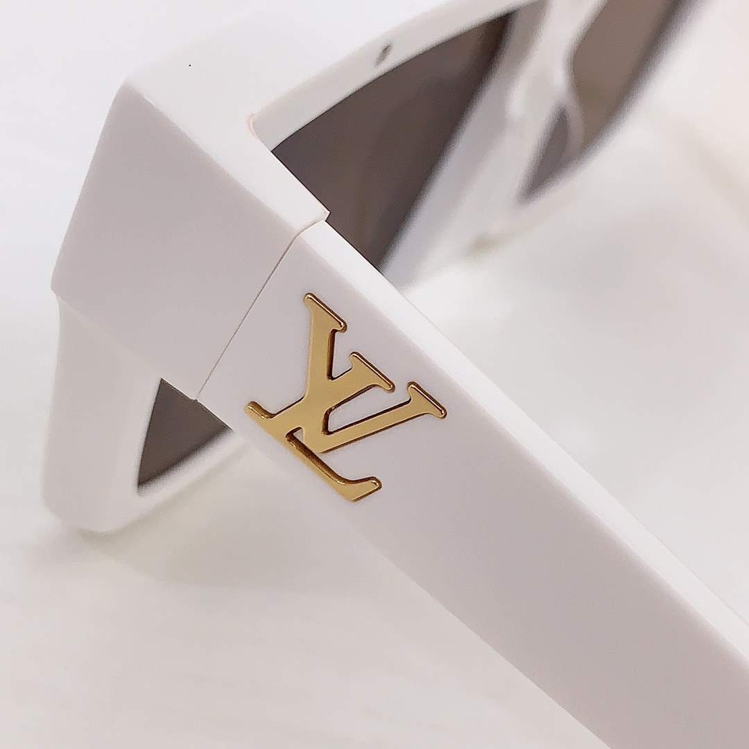 Louis Vuitton 1.1 Evidence Sunglasses   Z1503 - DopestKickz