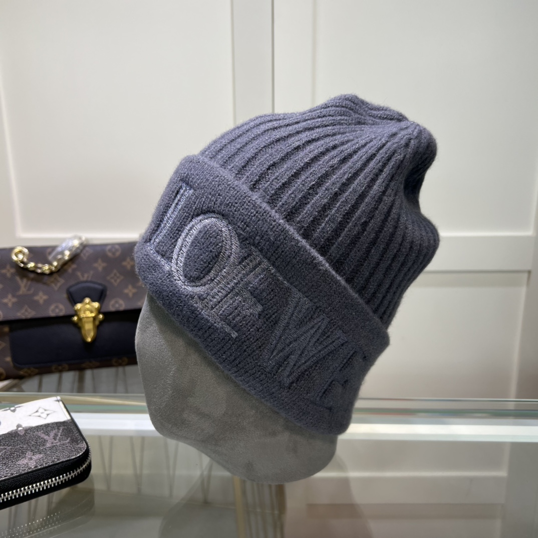 Loewe Beanie In Wool - DopestKickz