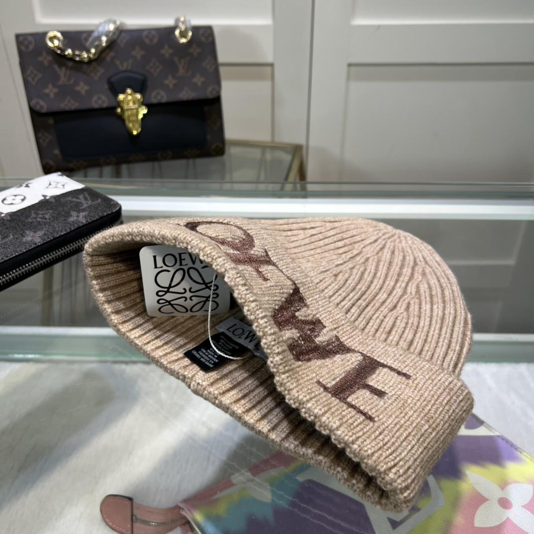 Loewe Beanie In Wool - DopestKickz