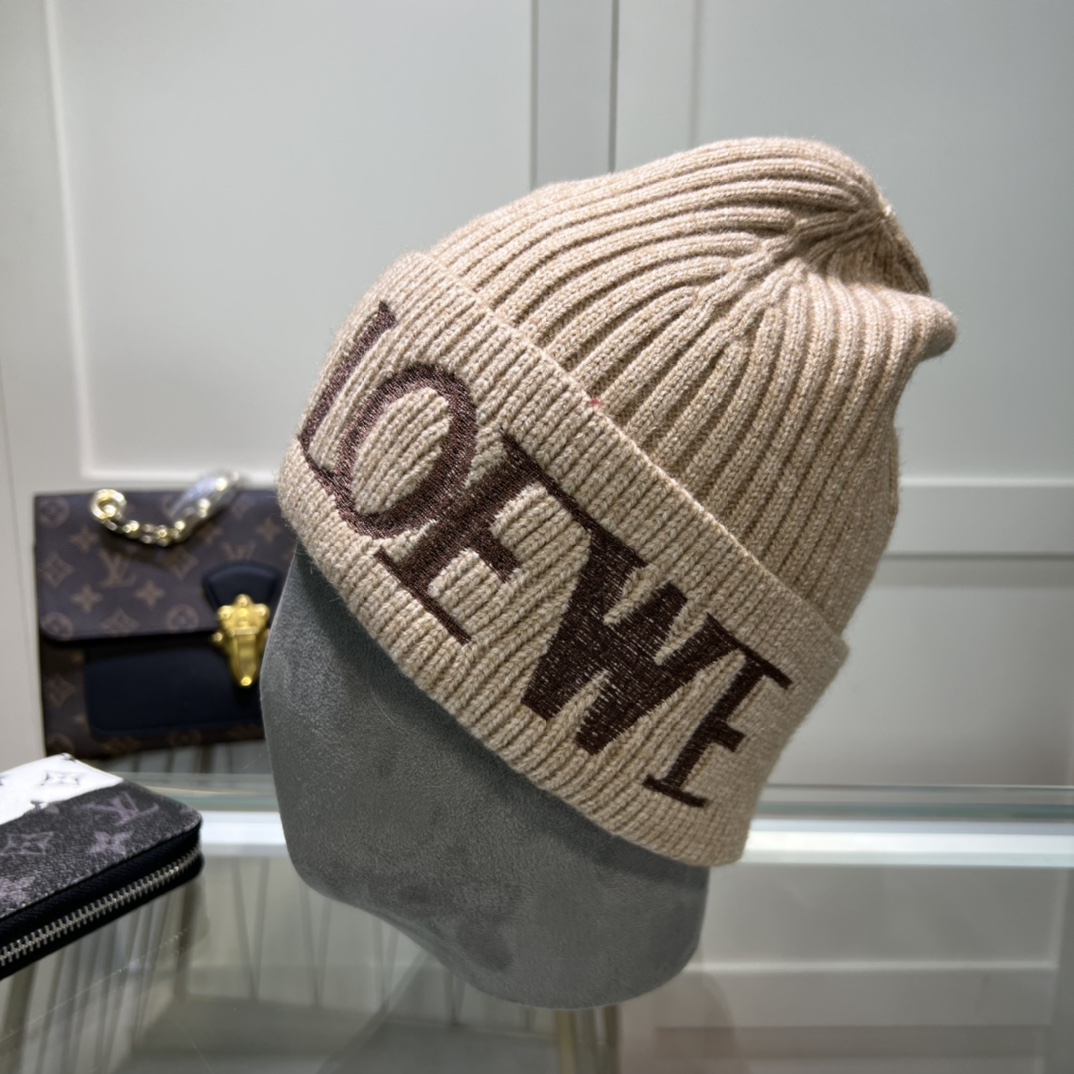 Loewe Beanie In Wool - DopestKickz