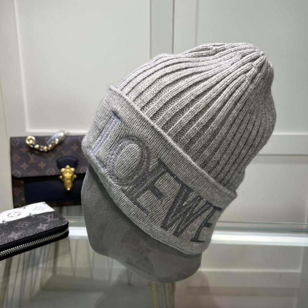 Loewe Beanie In Wool - DopestKickz