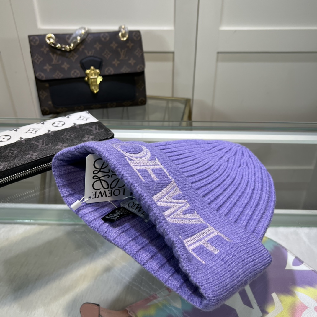 Loewe Beanie In Wool - DopestKickz
