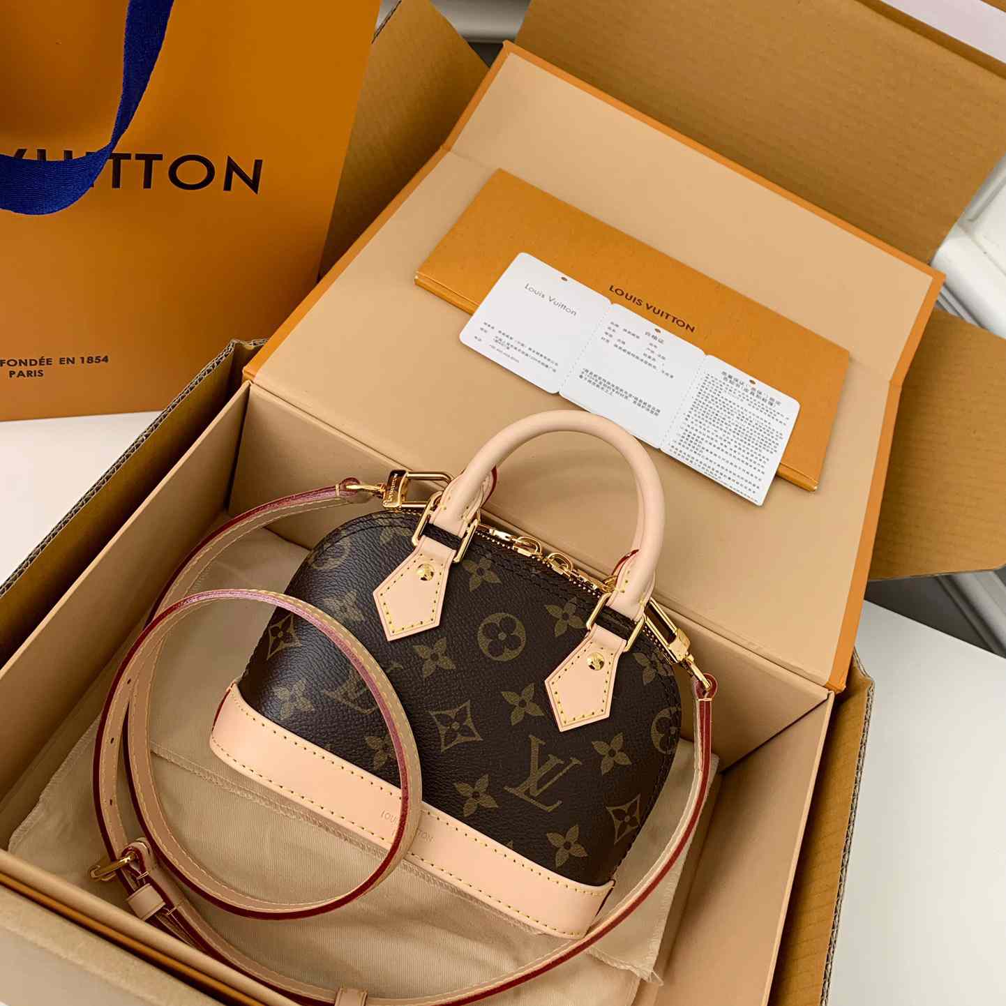 Louis Vuitton Nano Alma   M82717 - DopestKickz