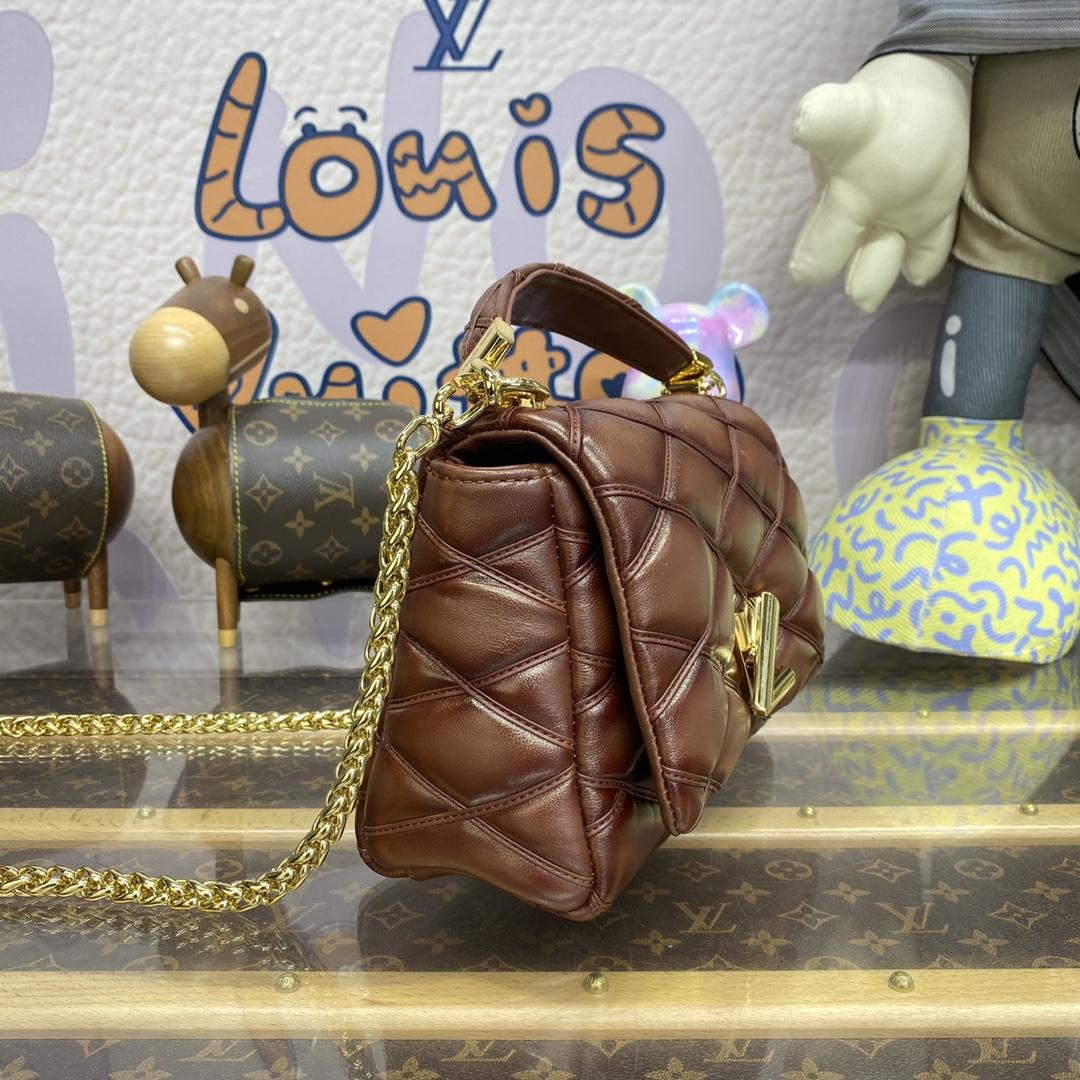 Louis Vuitton GO-14 MM   M23601 - DopestKickz
