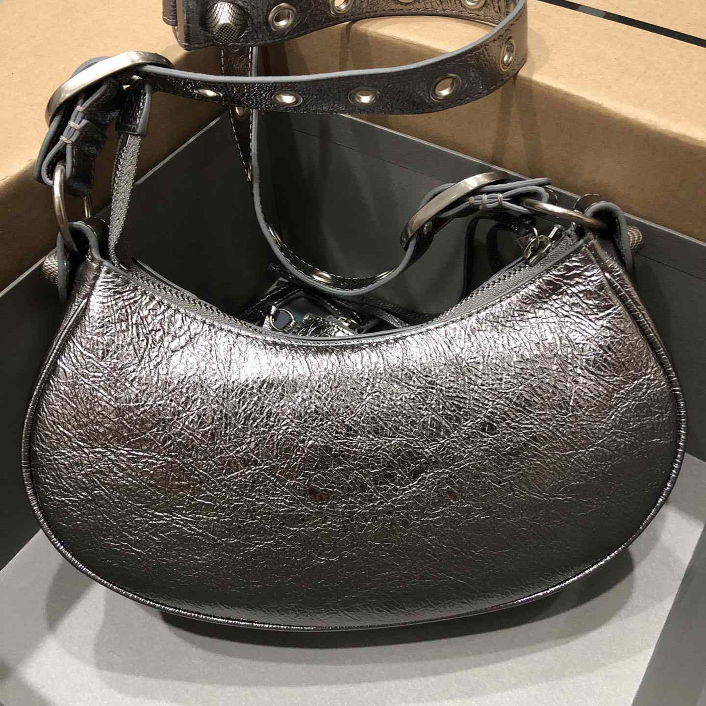 Balenciaga Le Cagole Mini Shoulder Bag (26-16-6.5cm) - DopestKickz