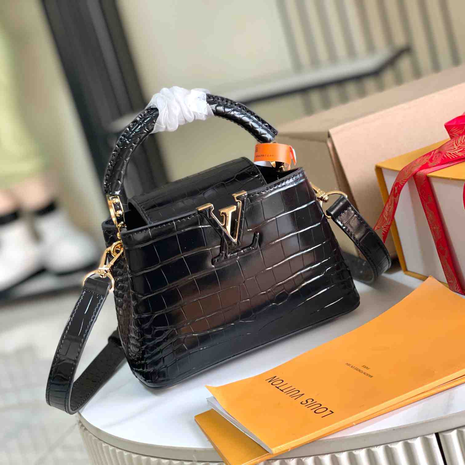 Louis Vuitton Capucines Mini     N93429 - DopestKickz