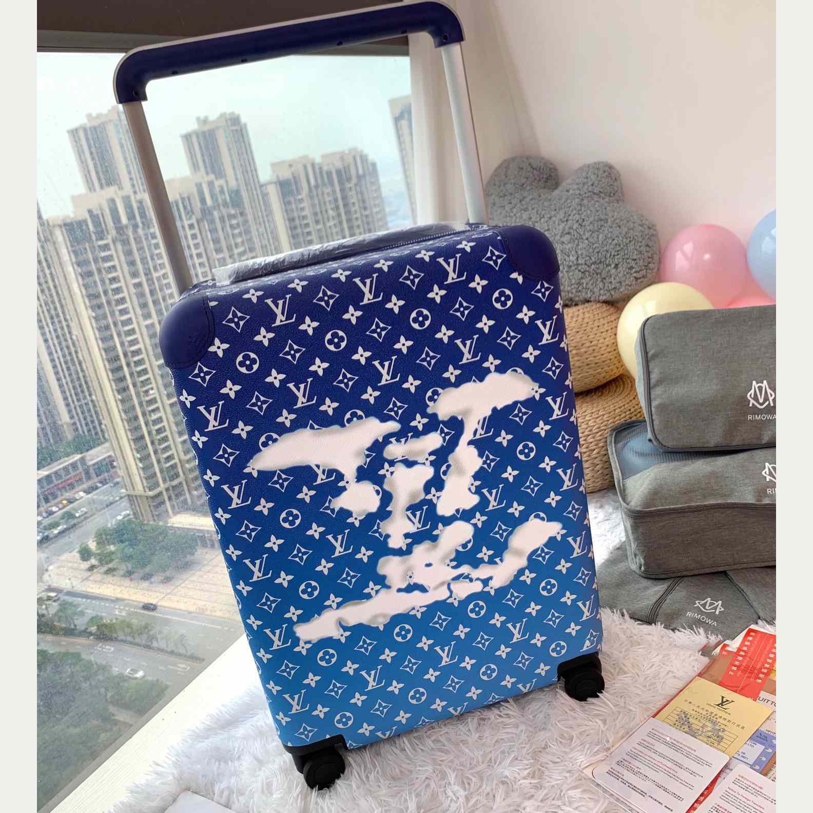 Louis Vuitton Horizon Clouds Monogram 55 Blue - DopestKickz