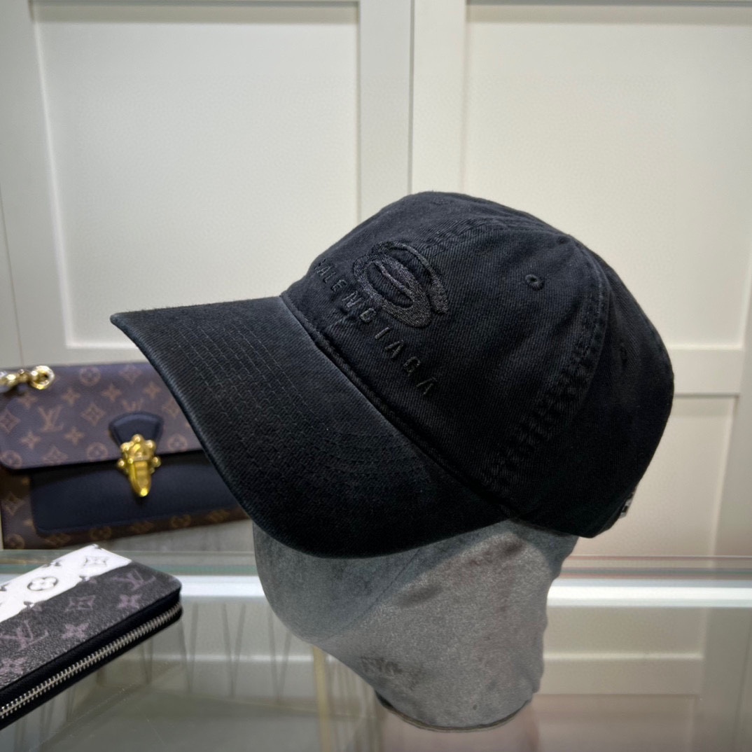 Balenciaga Unity Sports Icon Embossed Cap - DopestKickz