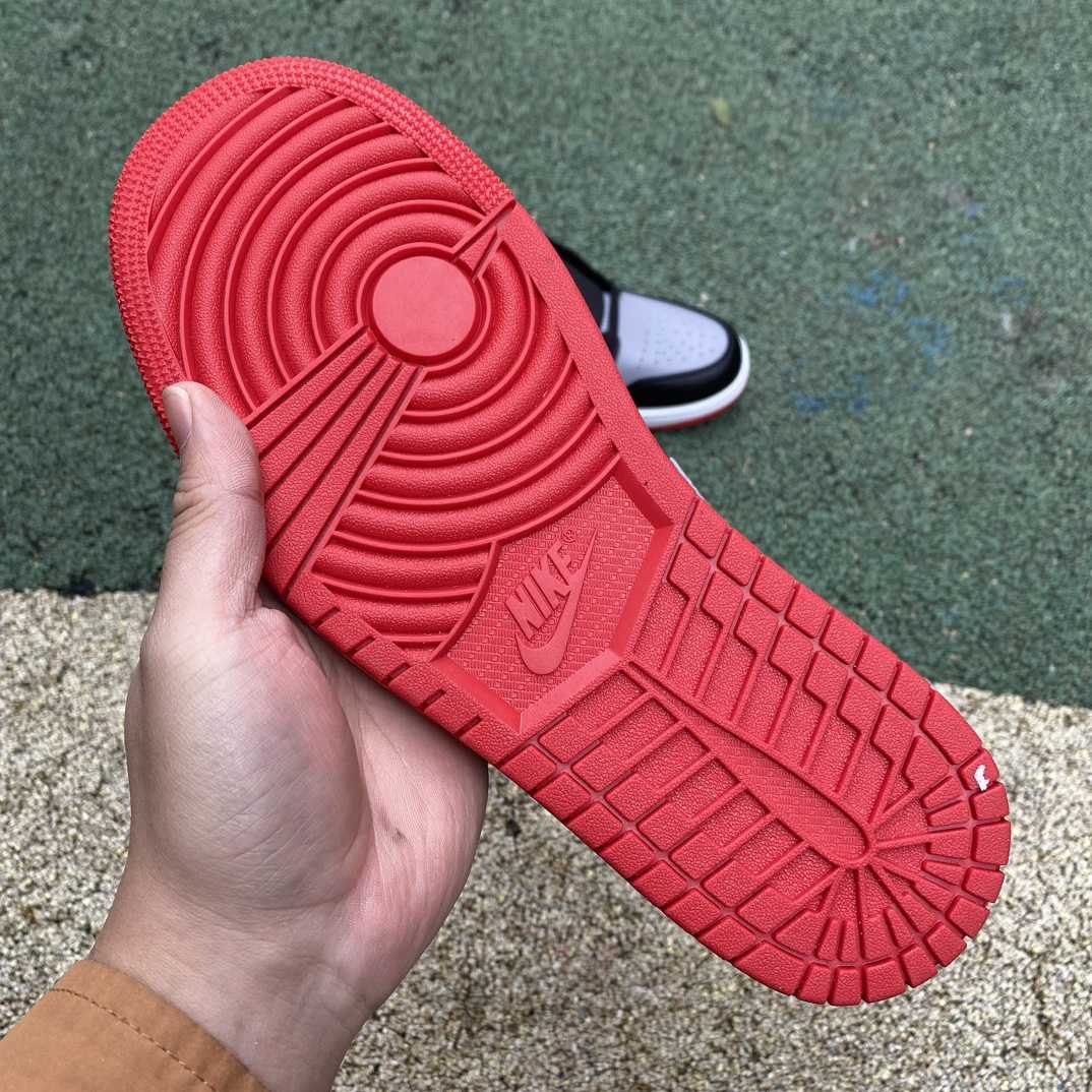 Air Jordan 1 Mid  Sneaker     DQ8426-006  - DopestKickz