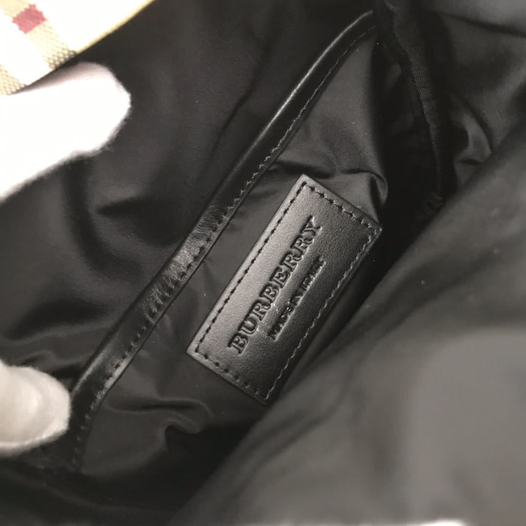 Burberry Freddie Bag - DopestKickz
