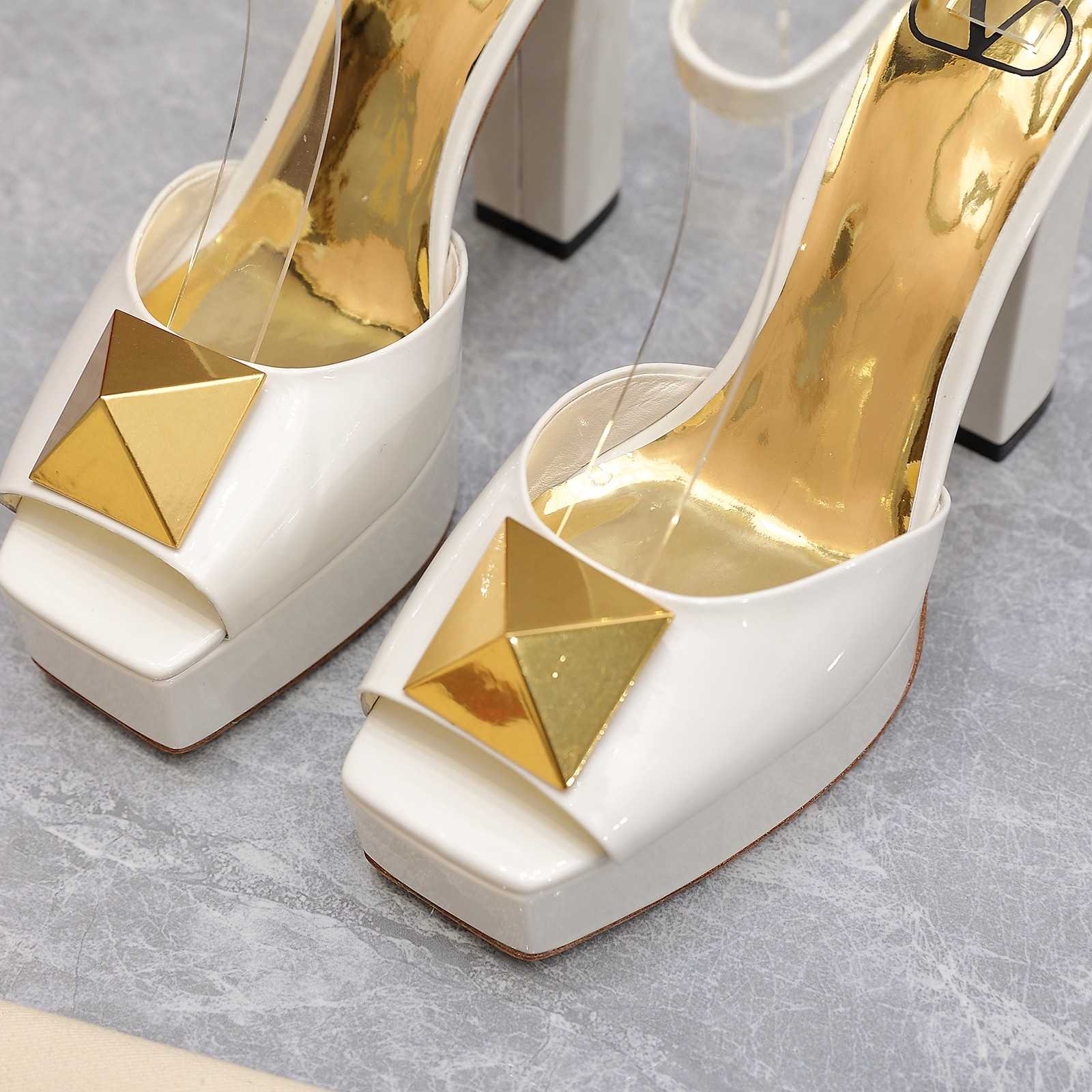 Valenti Garavani One Stud Patent Leather Platform Sandals - DopestKickz