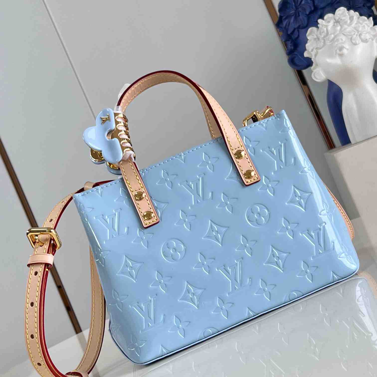Louis Vuitton Reade PM    M24144 - DopestKickz
