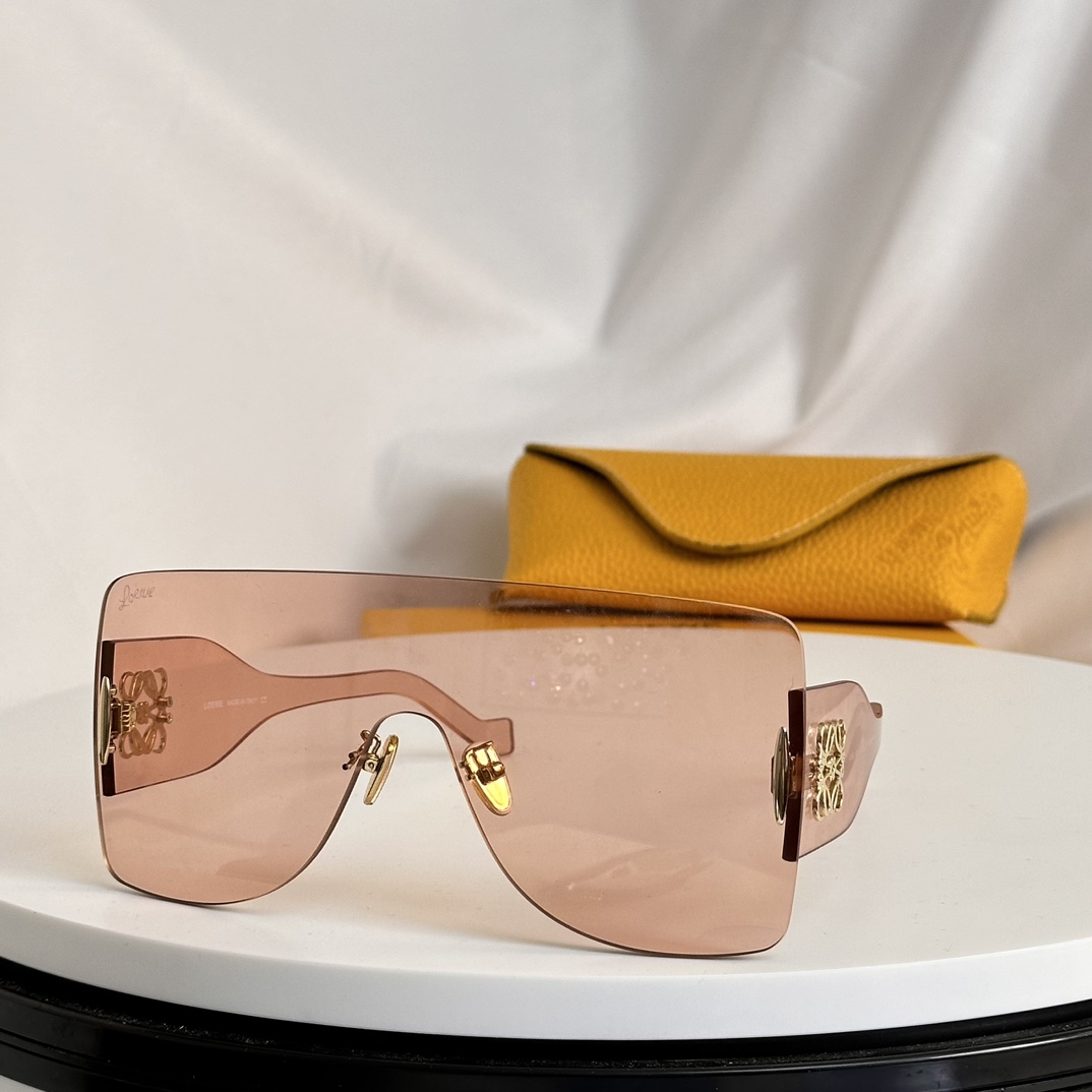 Loewe Mask-Frame Sunglasses       G736270X09 - DopestKickz