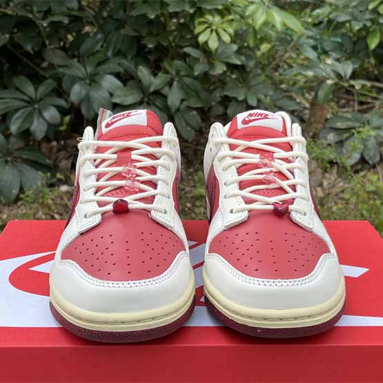 Nike Dunk Low Sneaker       HF0736-161 - DopestKickz