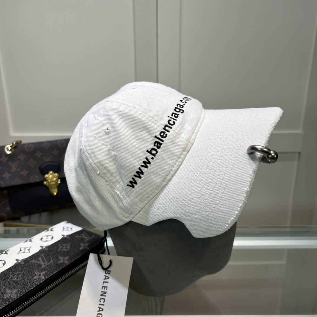 Balenciaga Embroidered-logo Six-panel Cap - DopestKickz