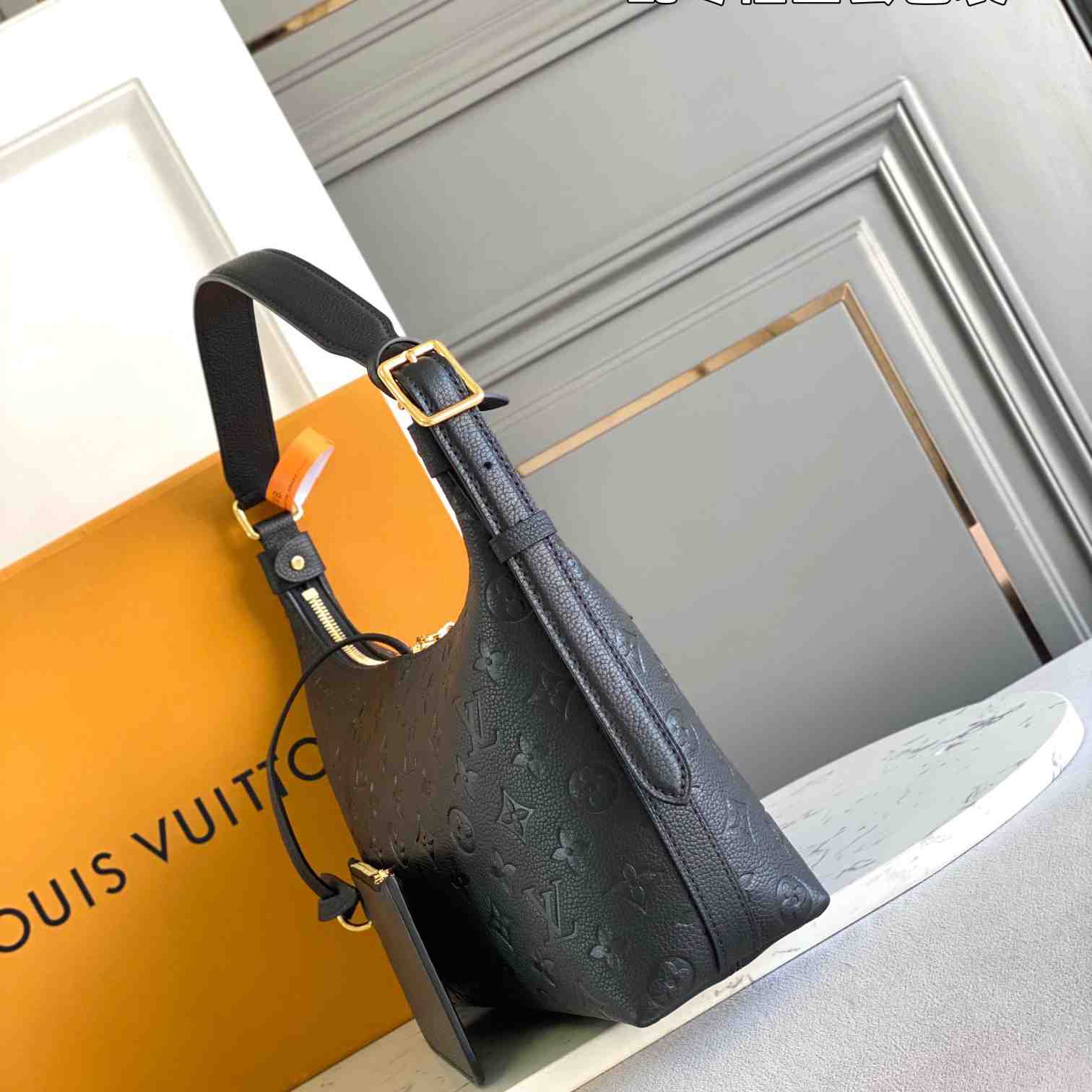 Louis Vuitton Sac Sport   M46610 - DopestKickz