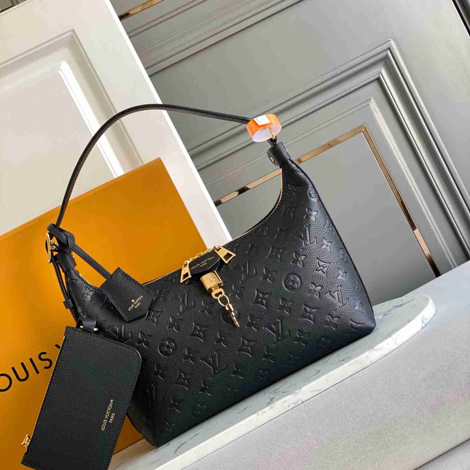 Louis Vuitton Sac Sport   M46610 - DopestKickz