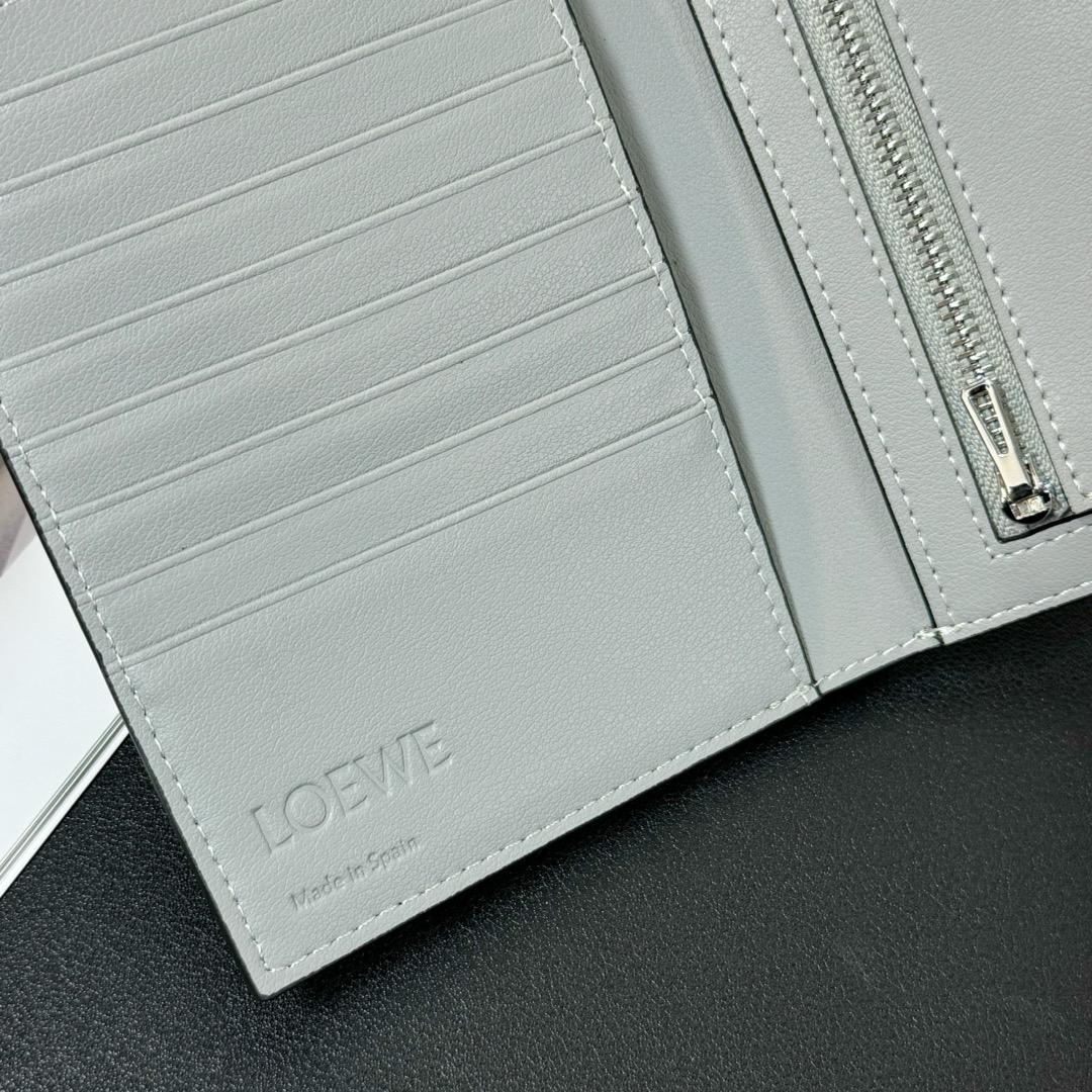 Loewe Medium Vertical Grained-Leather Wallet(14×11cm) - DopestKickz