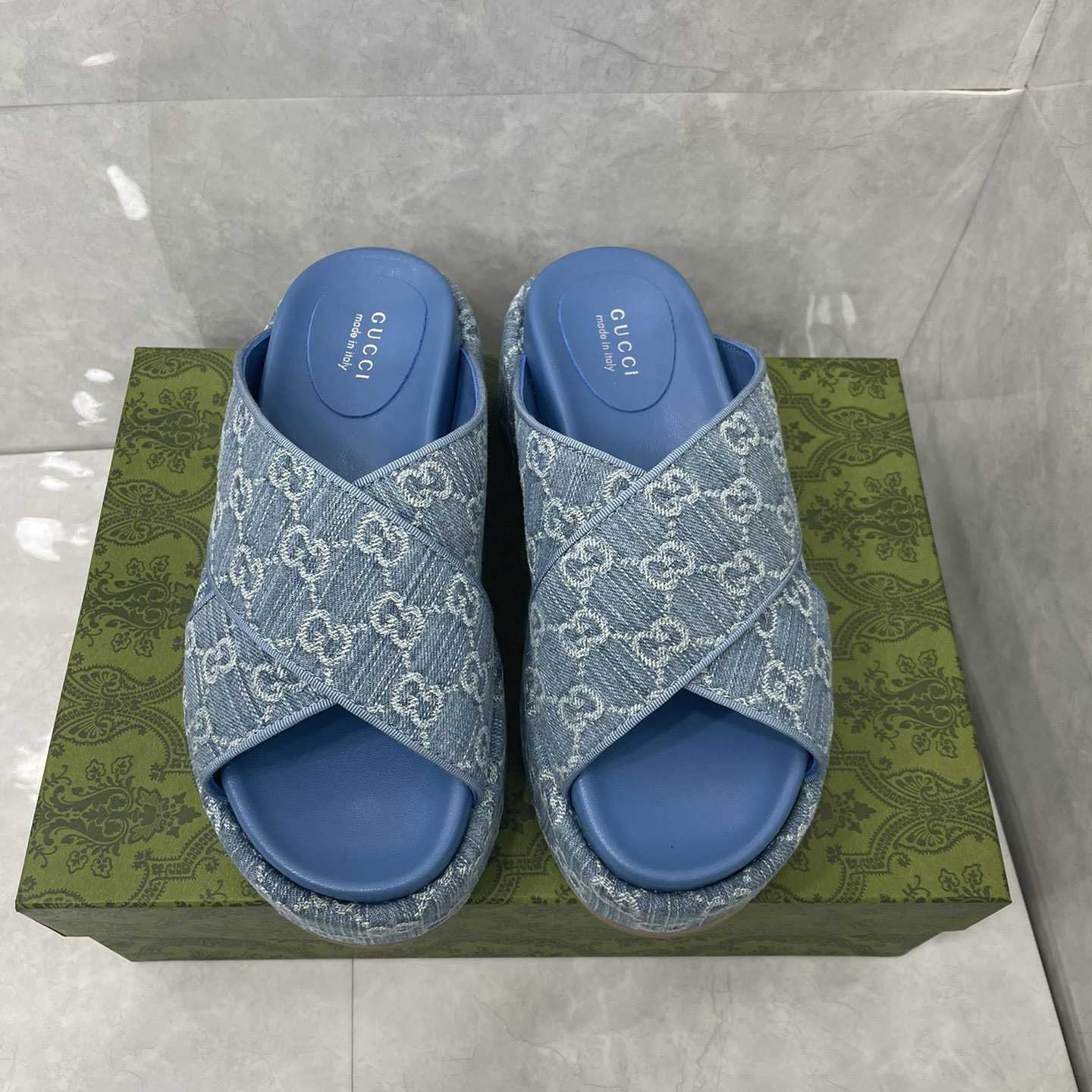 Gucci Women's Blue GG Platform Slide Sandal - DopestKickz