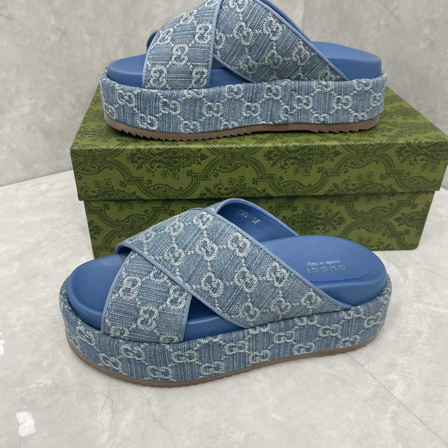 Gucci Women's Blue GG Platform Slide Sandal - DopestKickz