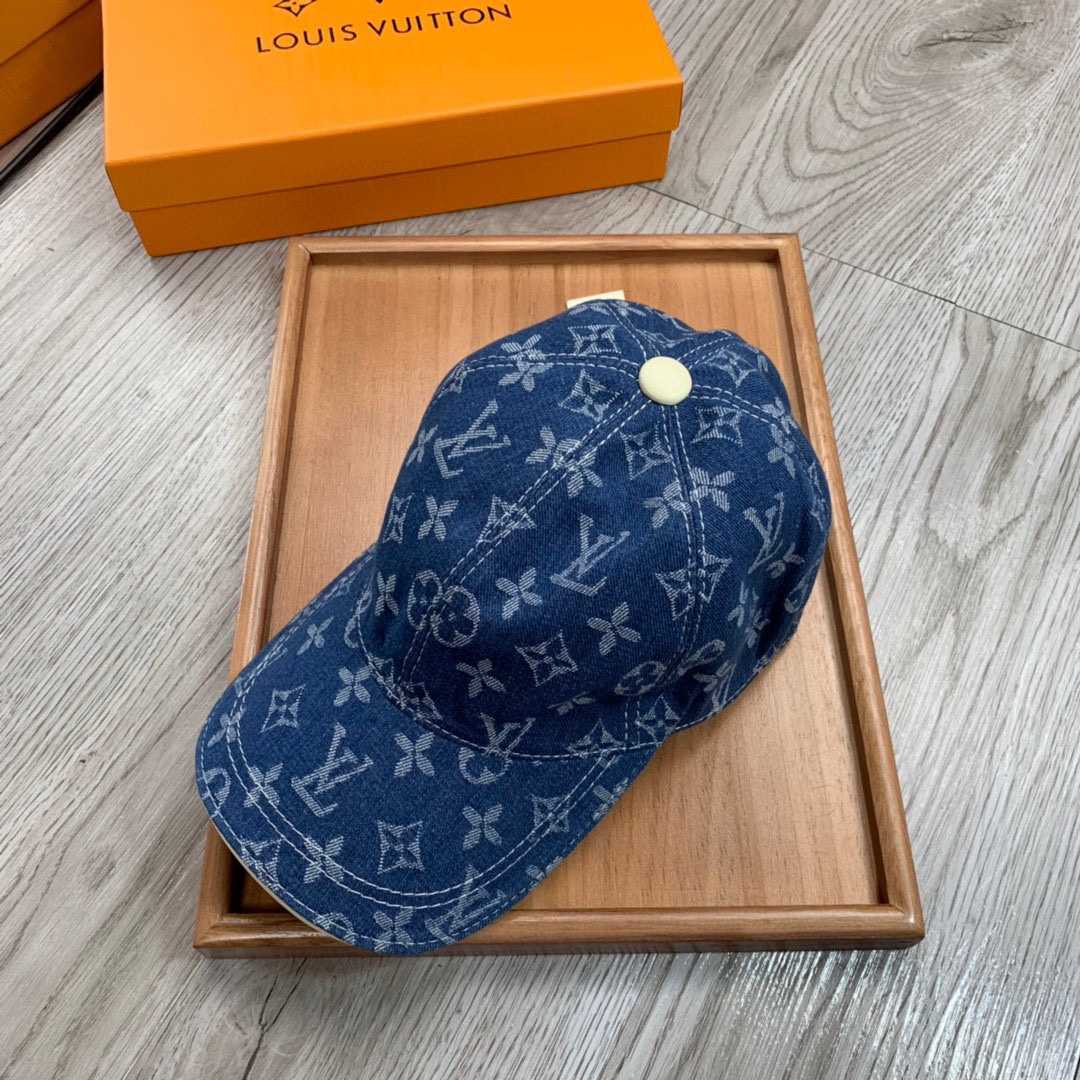 Louis Vuitton Monogram Cap - DopestKickz
