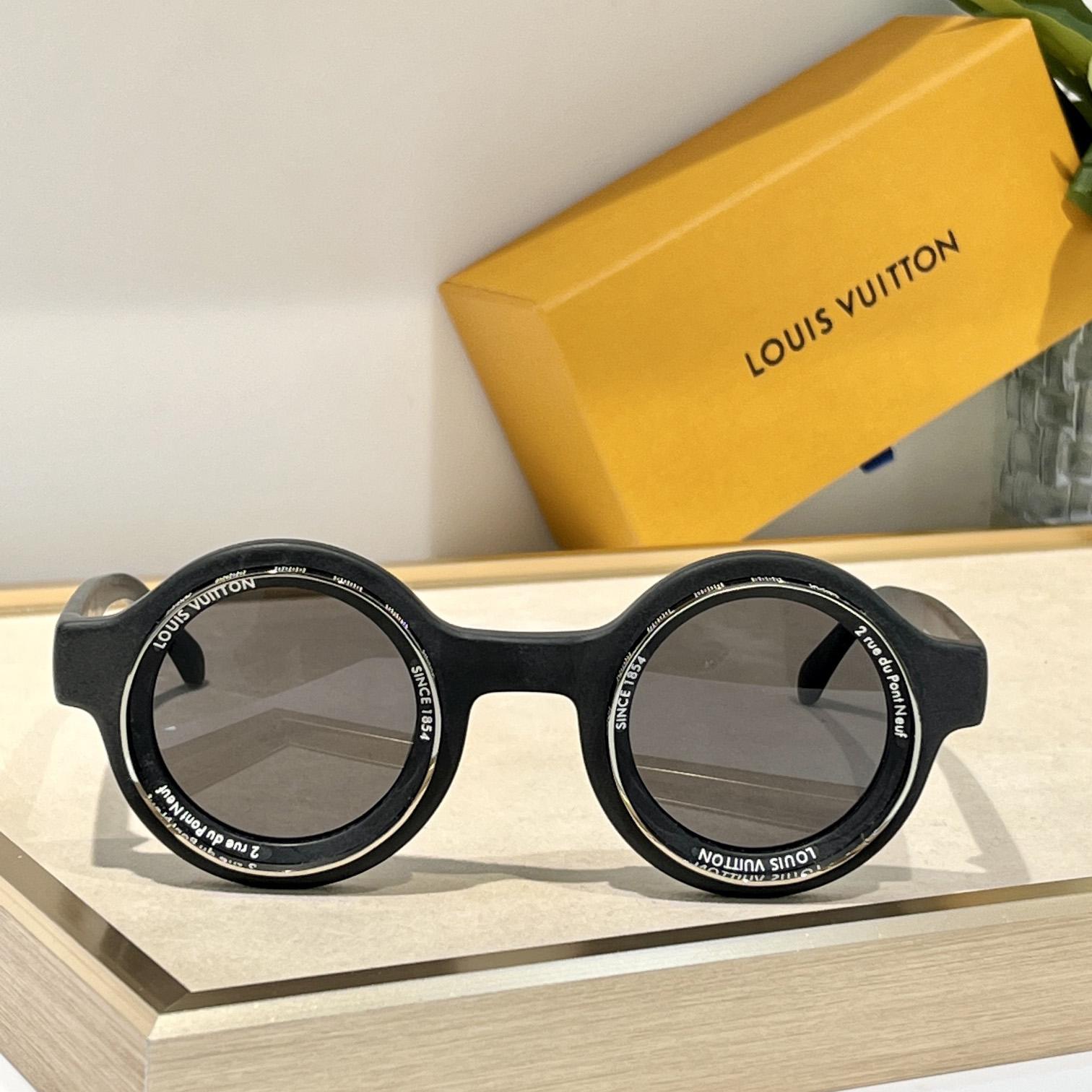 Louis Vuitton LV Super Vision Round Sunglasses    Z2386U - DopestKickz