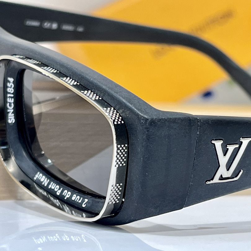 Louis Vuitton LV Super Vision Low Square Sunglasses     Z2388W - DopestKickz