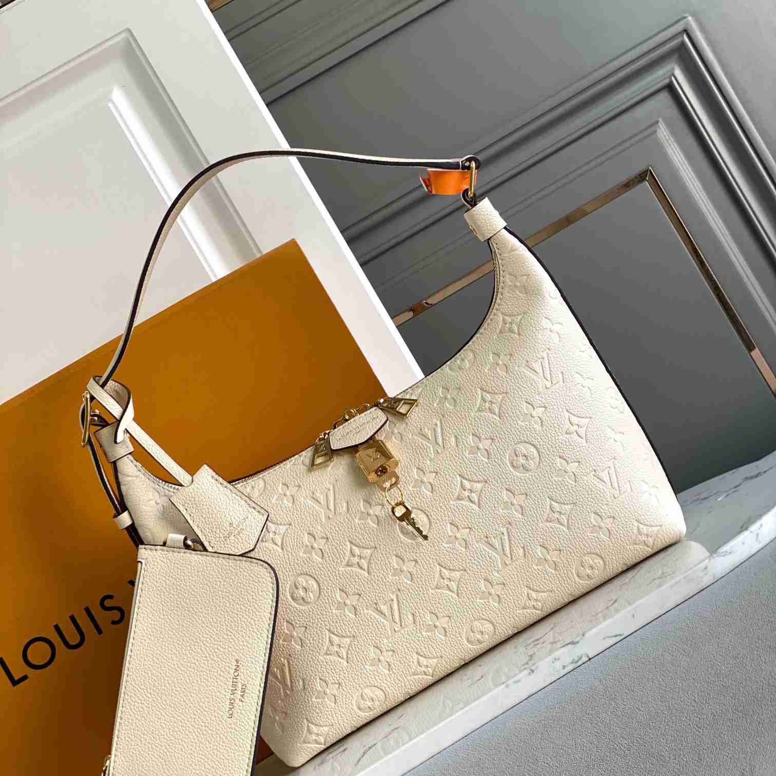 Louis Vuitton Sac Sport   M46609 - DopestKickz