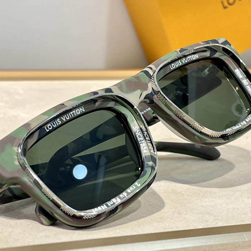 Louis Vuitton LV Super Vision Square Sunglasses    Z2443U - DopestKickz