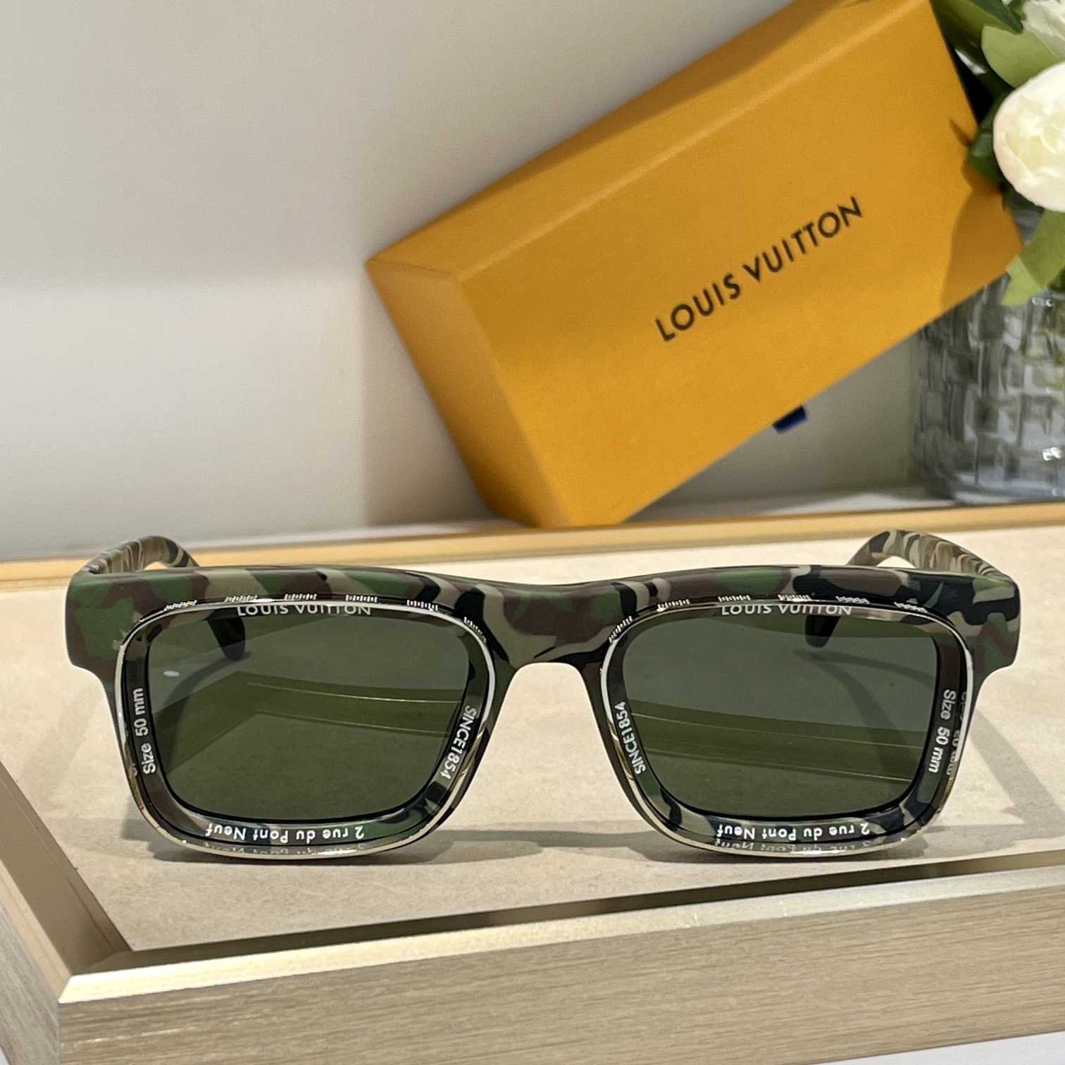 Louis Vuitton LV Super Vision Square Sunglasses    Z2443U - DopestKickz