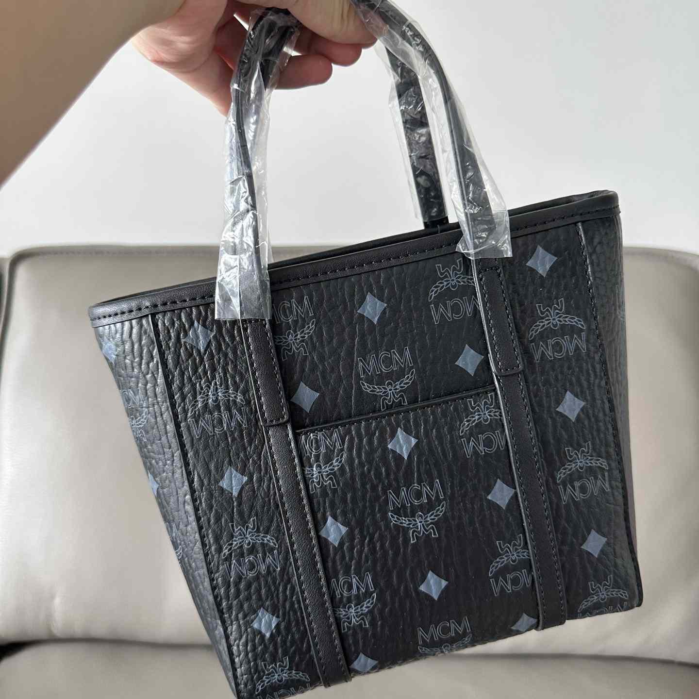 MCM Aren Top-zip Shopper In Visetos - DopestKickz