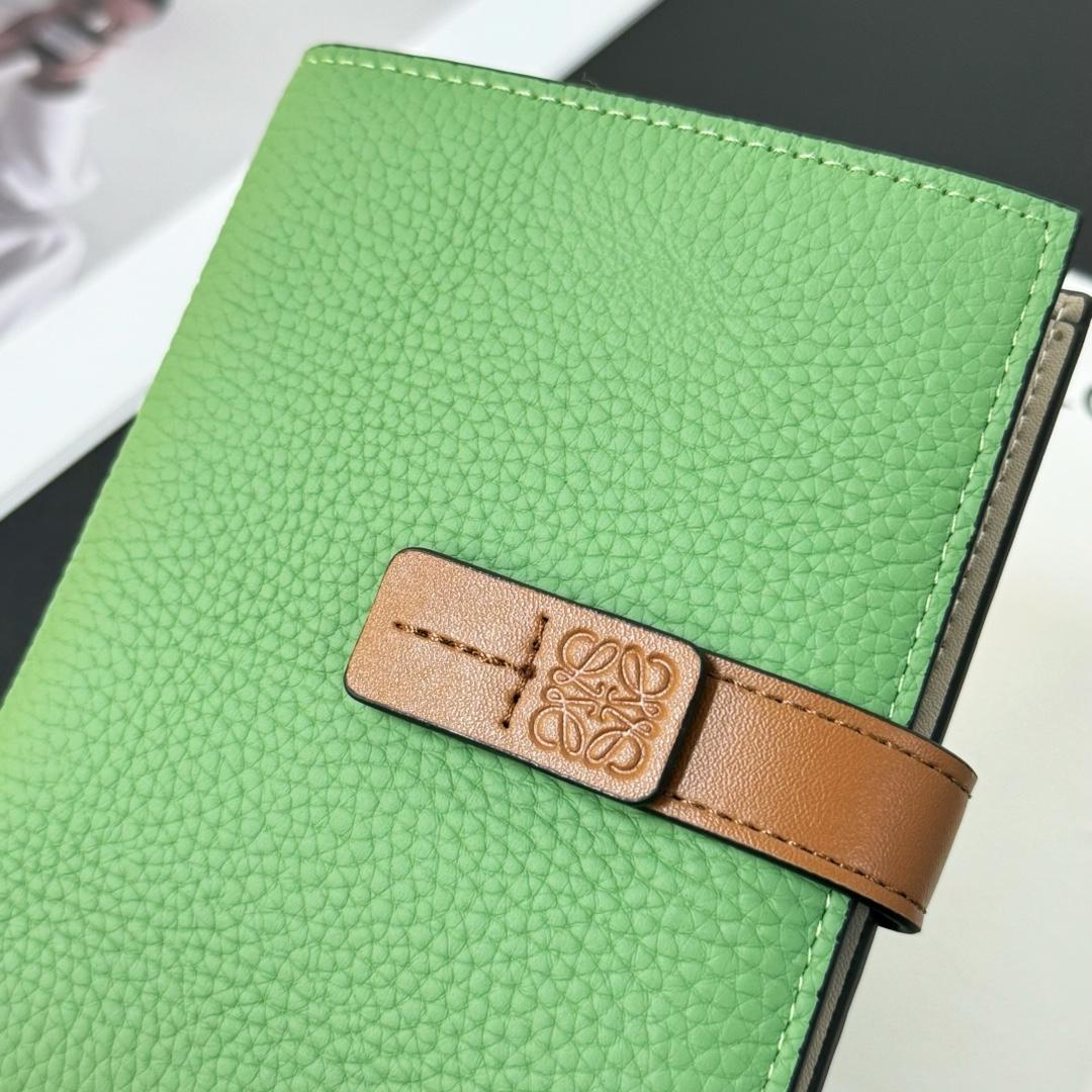 Loewe Medium Vertical Grained-Leather Wallet(14×11cm) - DopestKickz
