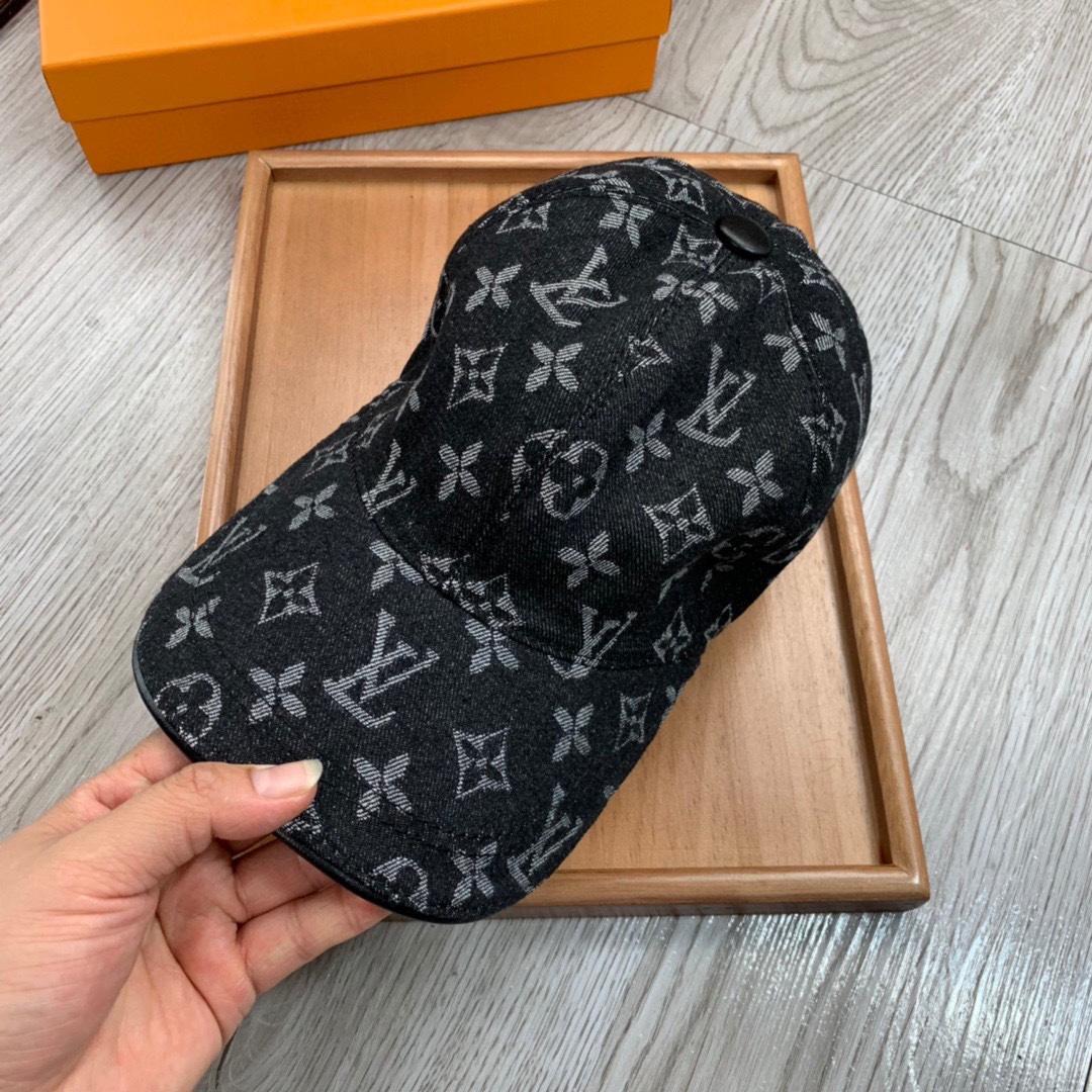 Louis Vuitton Monogram Cap - DopestKickz