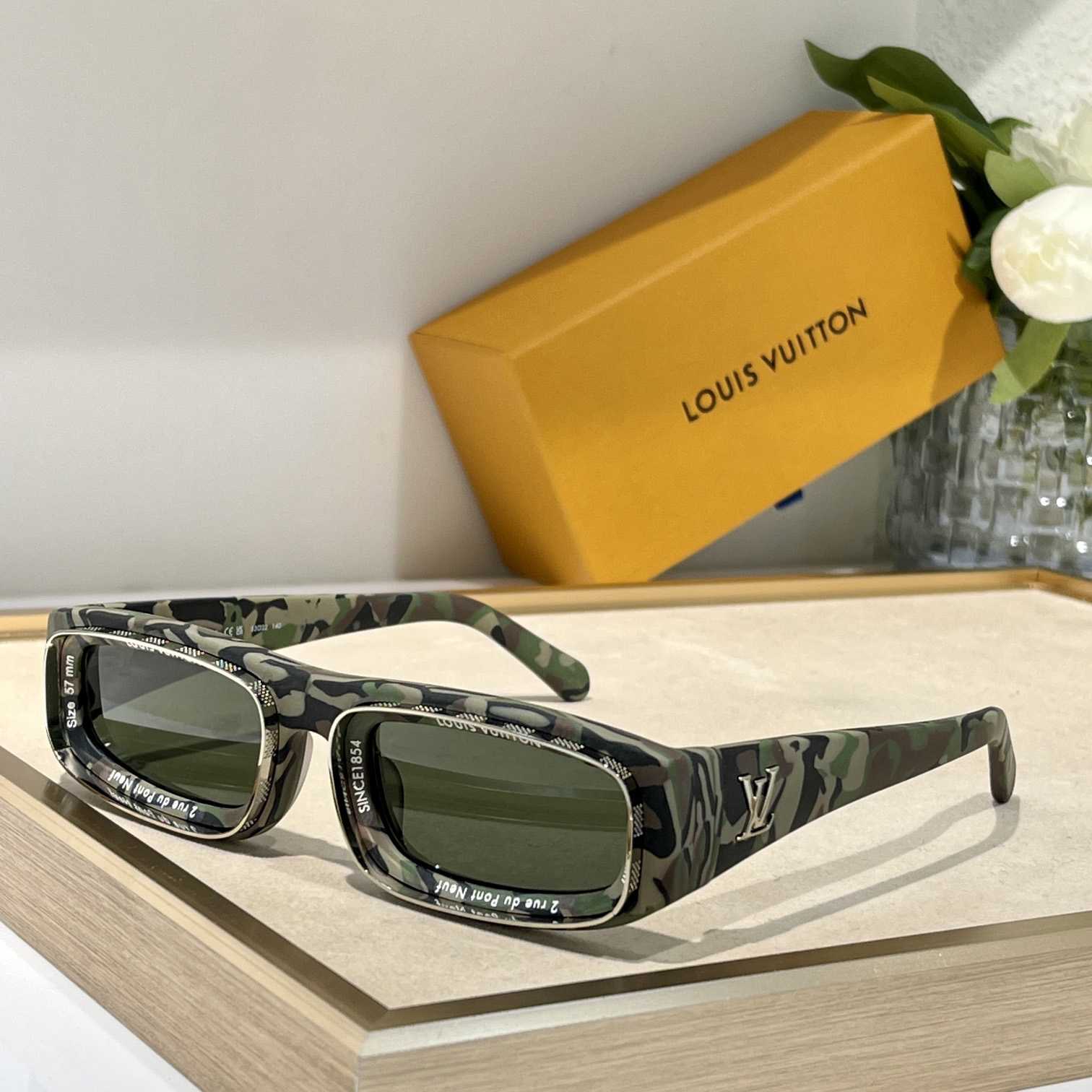 Louis Vuitton LV Super Vision Low Square Sunglasses     Z2397W - DopestKickz